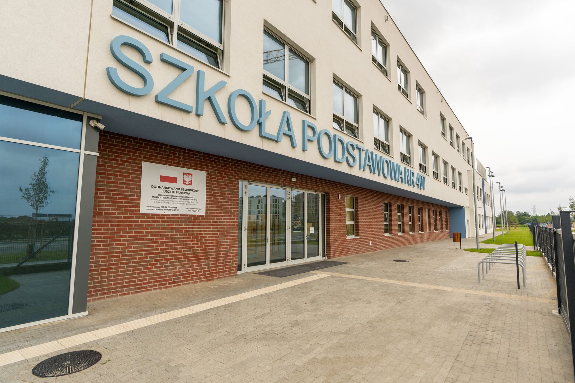 Najdroższa szkoła w Warszawie. Za prawie tyle, co dworzec w Olsztynie