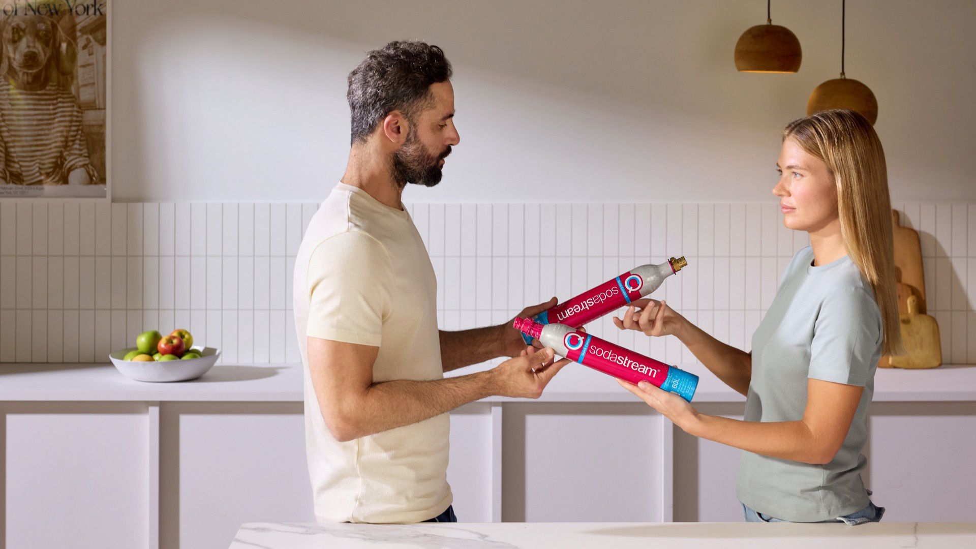 Wymień cylinder, nie kupuj nowego! Co robić, gdy skończą się bąbelki w SodaStream?