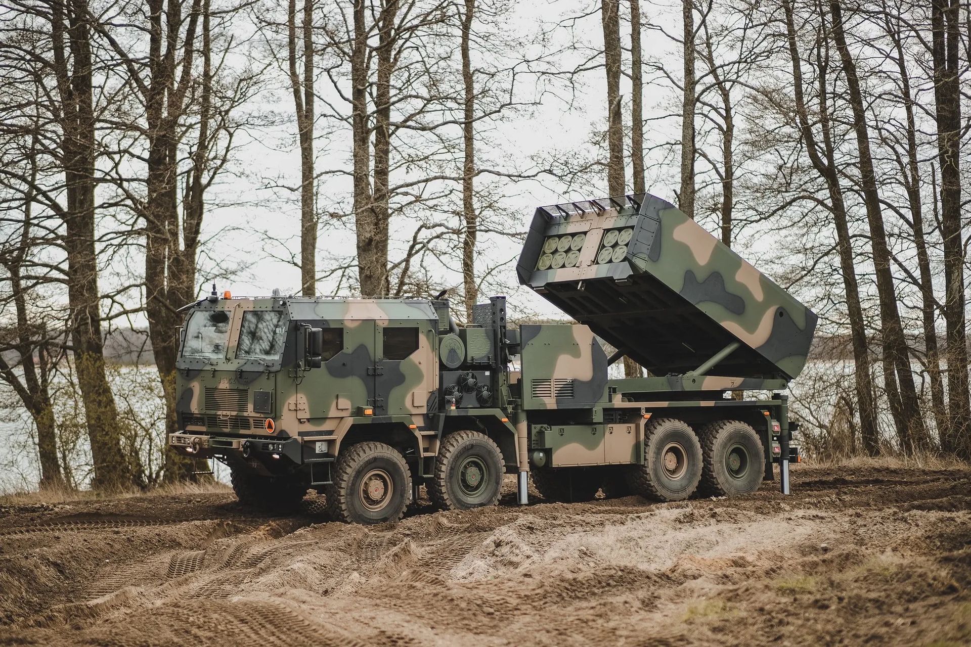 Polska artyleria rakietowa w 2025 r. Miało być 500 HIMARS-ów, jest 20