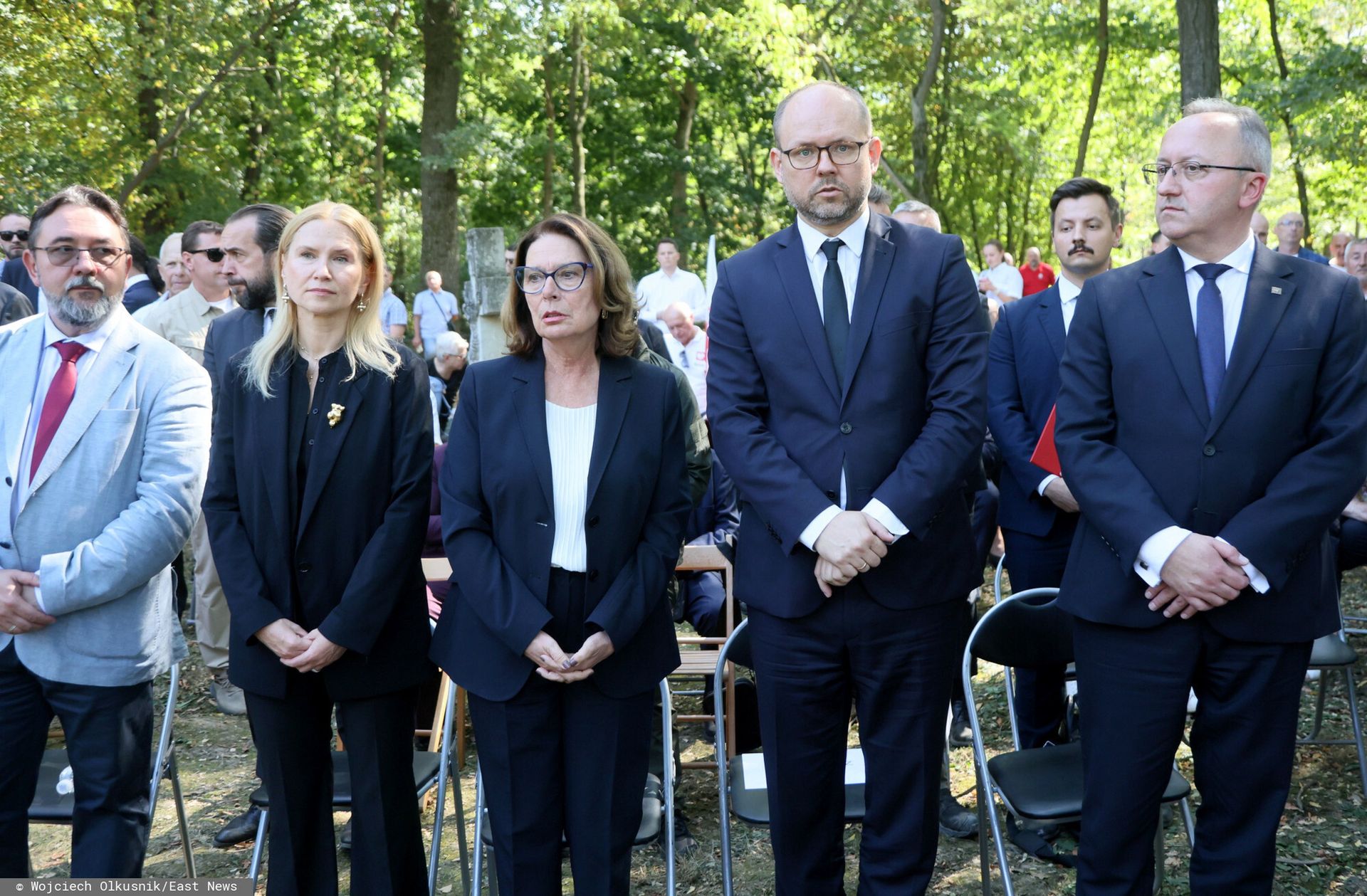 Pogrzeb ofiar zbrodni wołyńskiej. Odczytano list od Nawrockiego