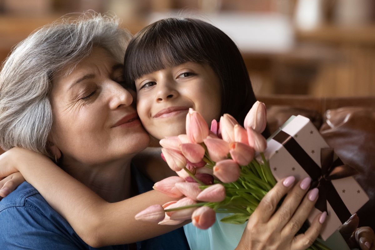 Prezenty dla babci, dziadka i nie tylko! Teraz kupisz je w obniżonych cenach