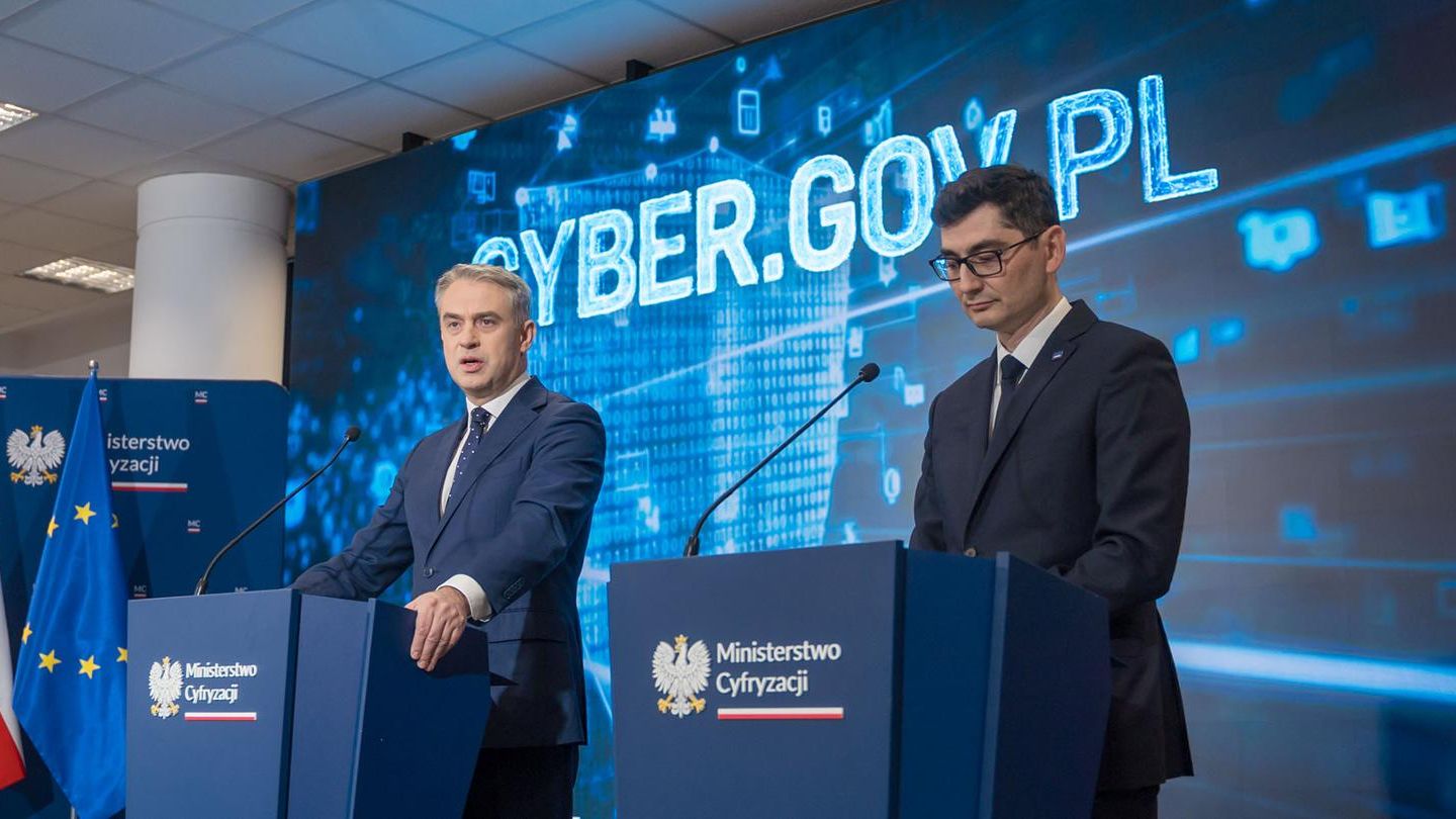 Startuje cyber.gov.pl do ochrony przed zagrożeniami w sieci