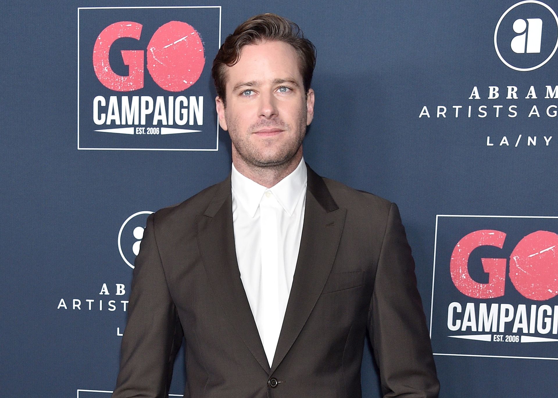 Armie Hammer bez fortuny po ojcu. "Nie jestem ustawiony do końca życia"