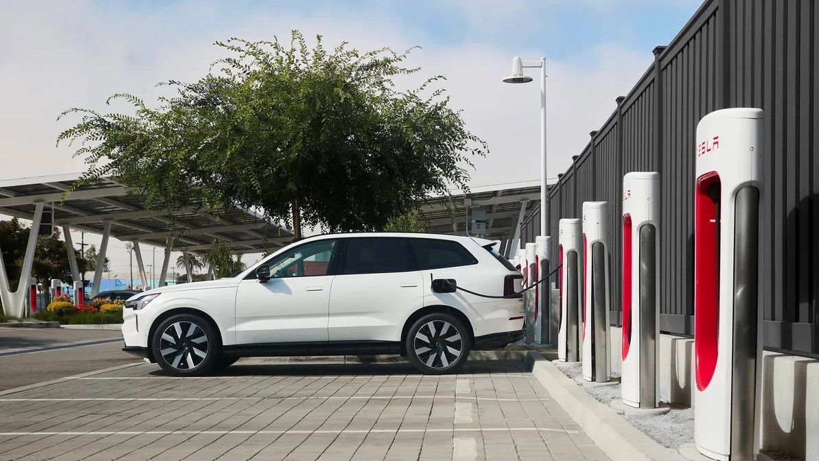 Superchargery Tesli także dla użytkowników Volvo. Wiemy kiedy