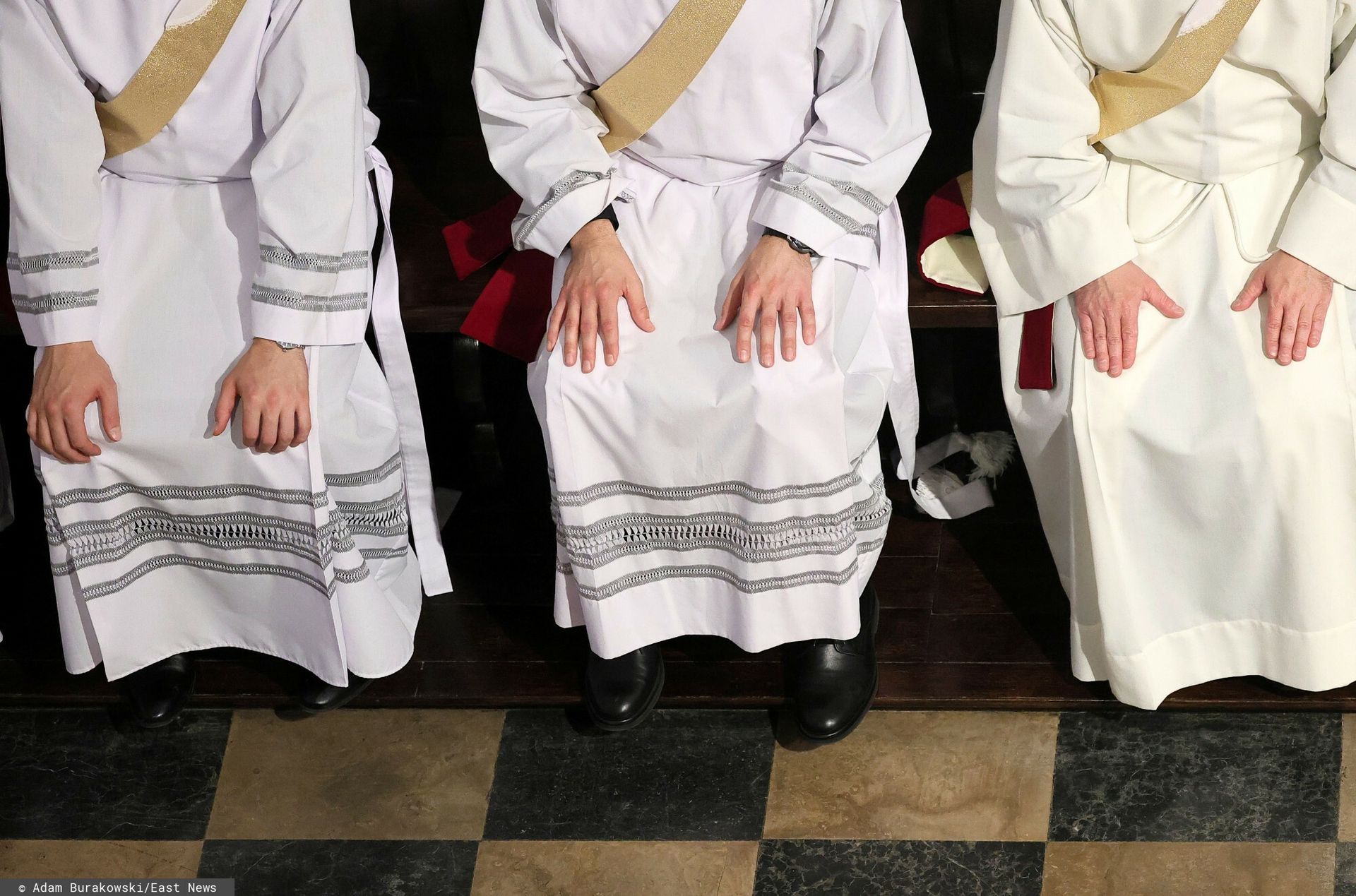 Widmo zamykania kościołów. Zaczyna brakować księży w Polsce