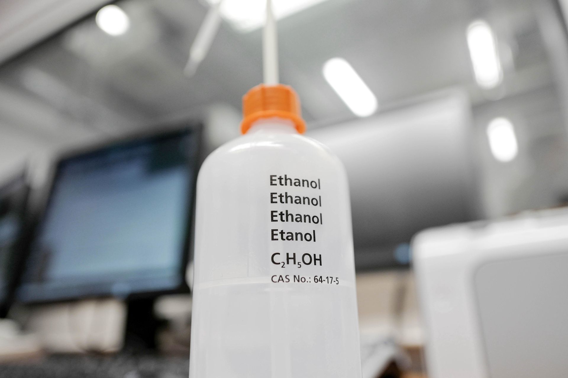 Etanol zwiększa ryzyko raka? Media: Unijni eksperci analizują