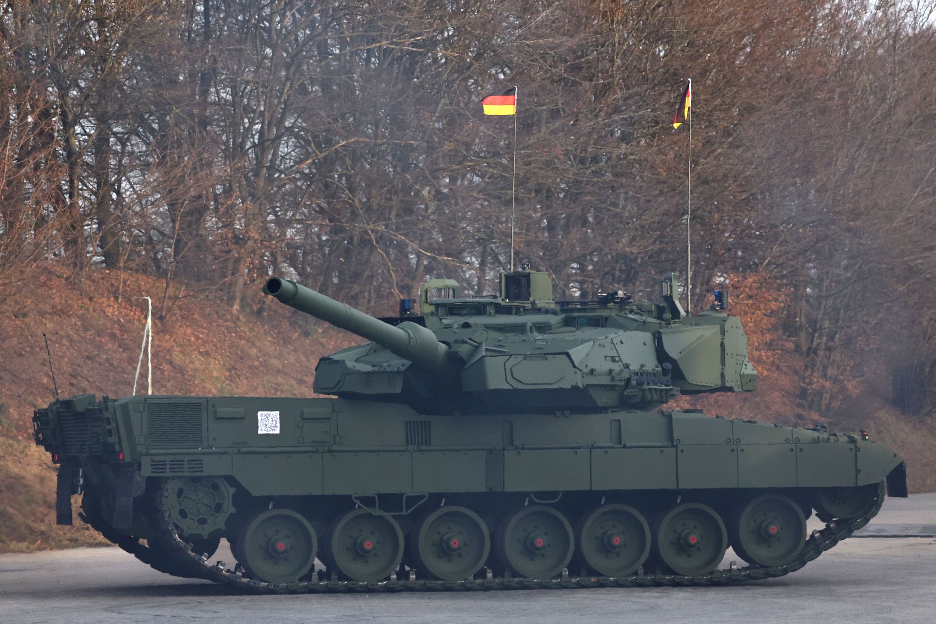 Pierwszy seryjny Leopard 2A8 pokazany. Stanowi przyszłość Europy