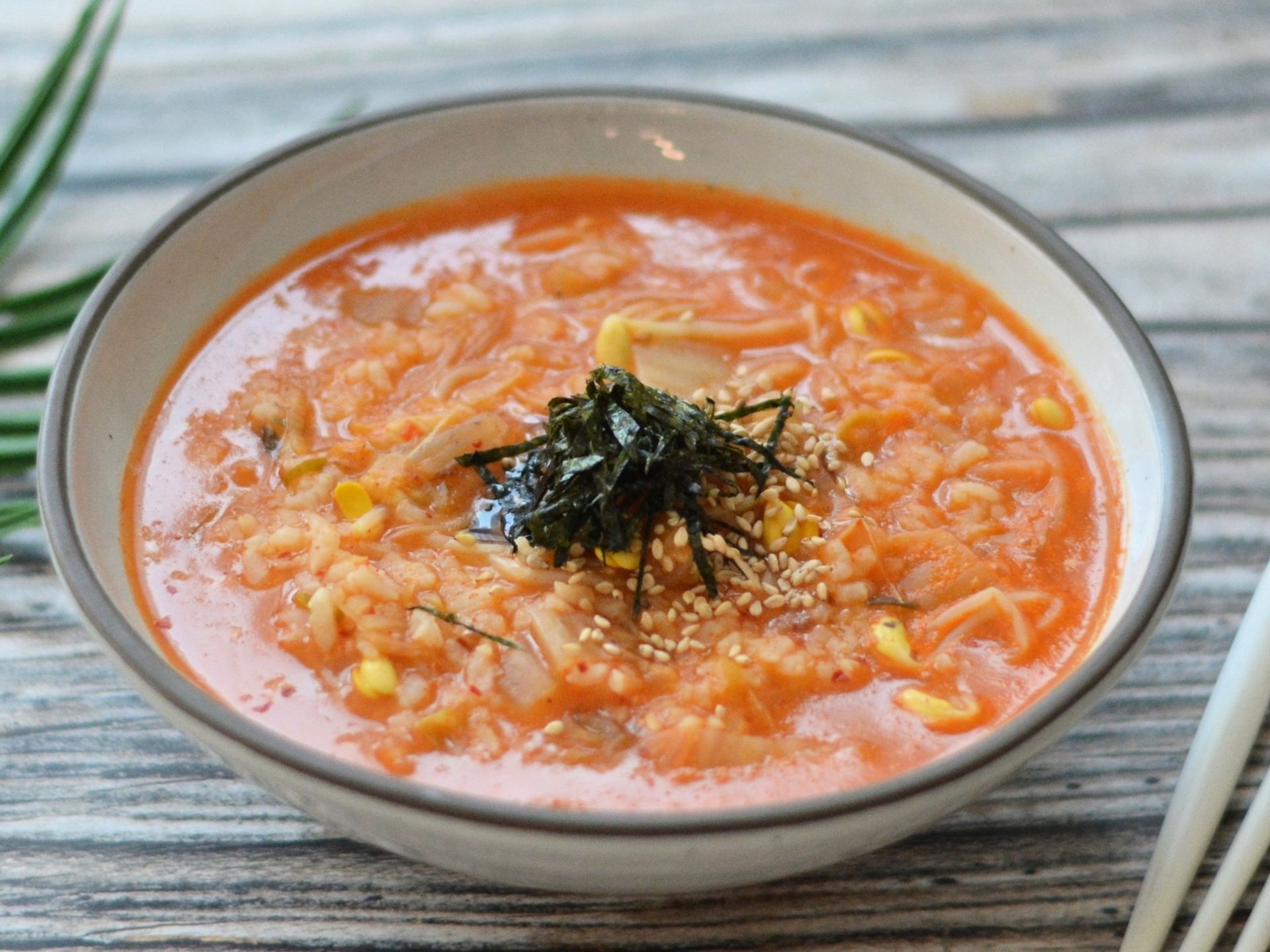 Ta zupa smakuje jak gołąbki. Nie trzeba nic zawijać, a cała rodzina naje się do syta