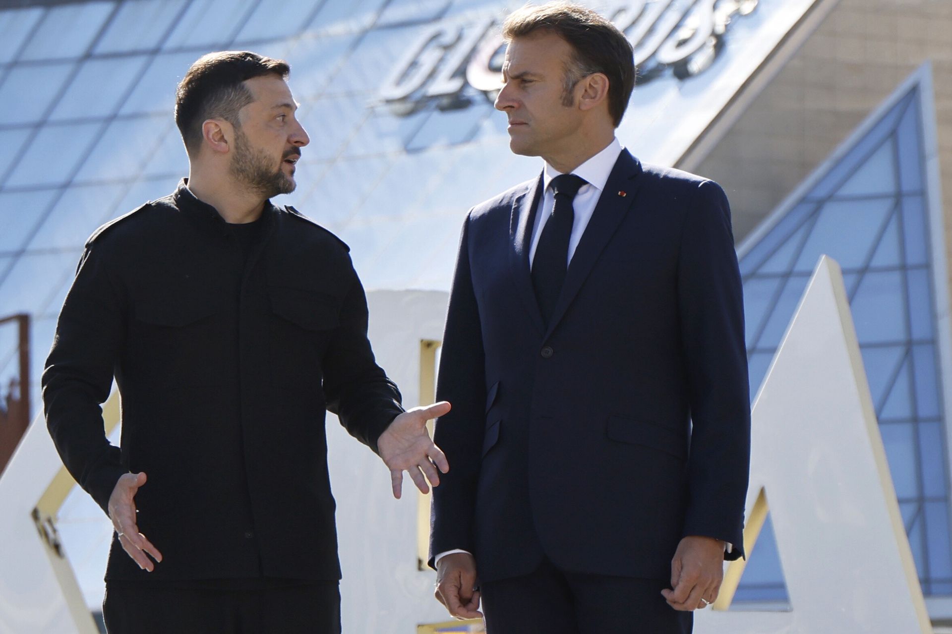 Macron w Kijowie: "mam trzy wiadomości". Twarde żądania