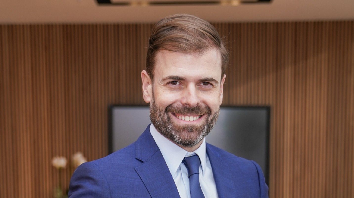 Alberto Canteli na czle Havas w Afryce