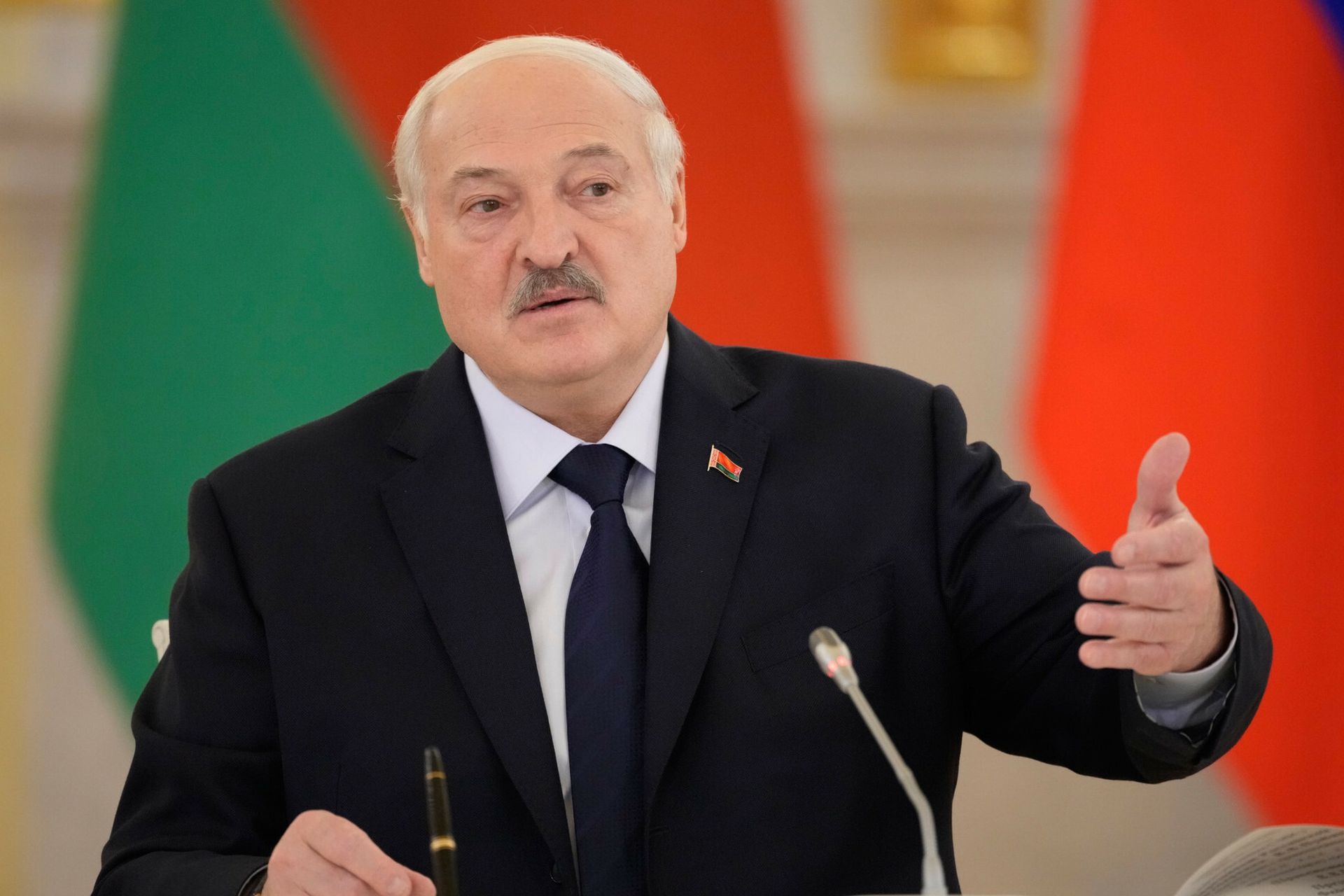 Łukaszenka ostrzega sąsiadów. "Niech Bóg ich broni przed podjęciem agresji"