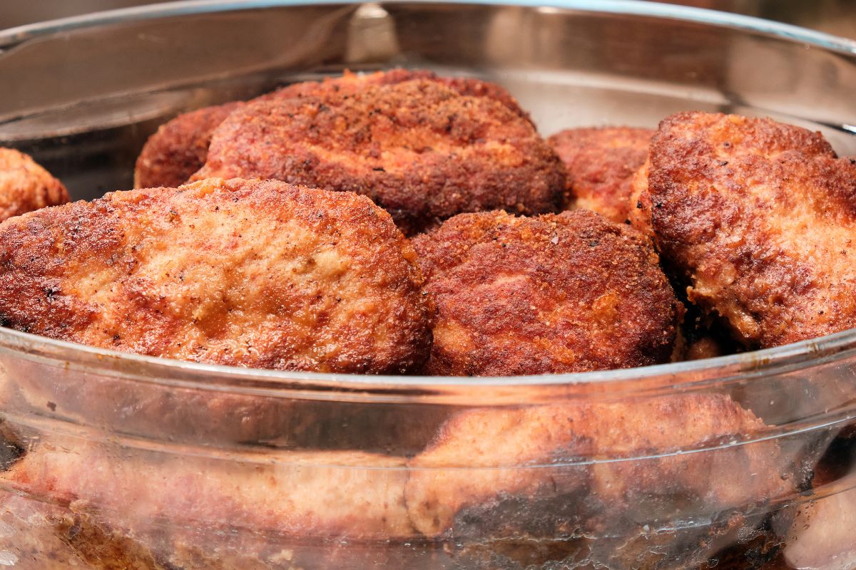 Tylko na tym tłuszczu smażę kotlety mielone. Są wtedy rumiane i chrupiące, ale się nie przypalają