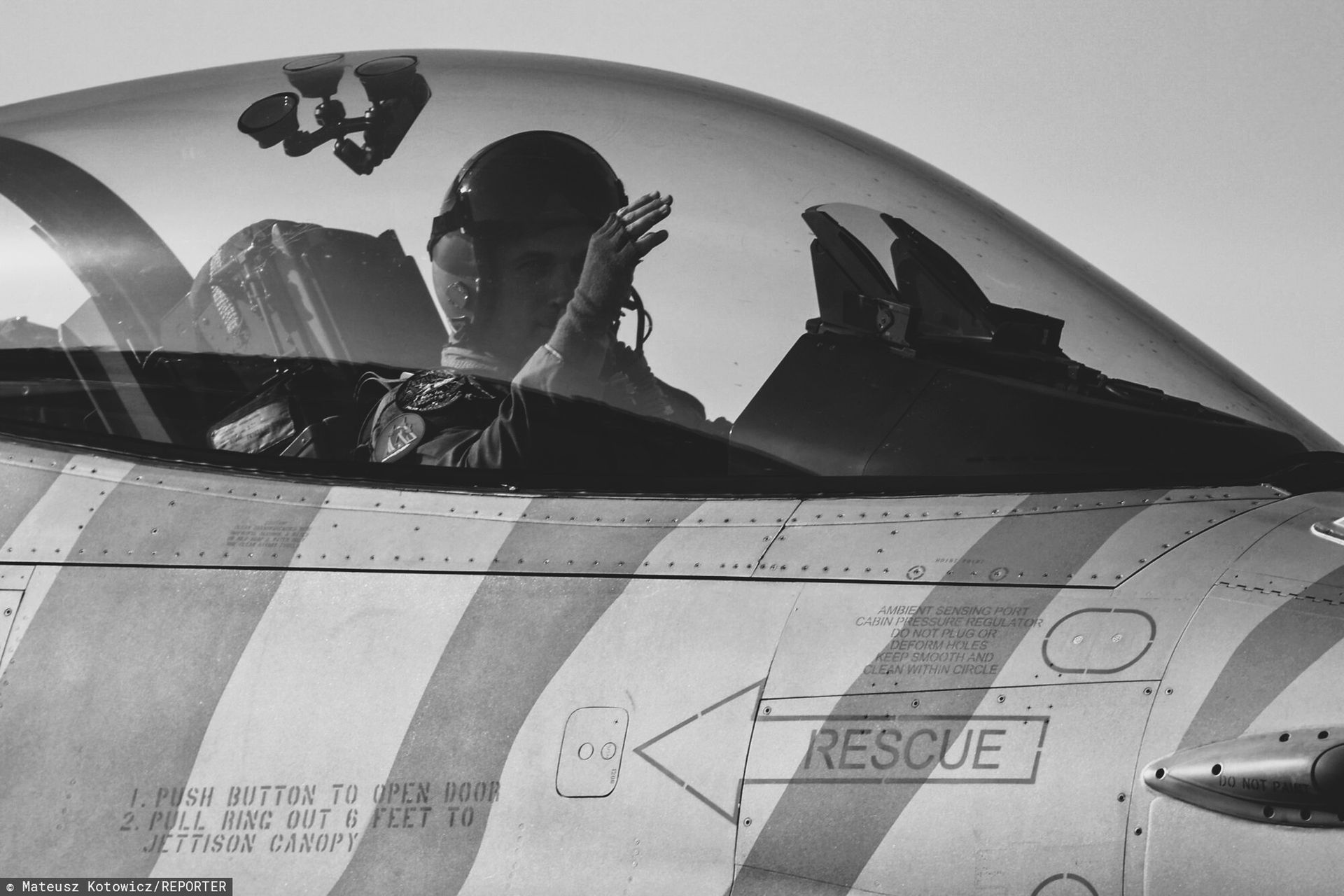 Zginął w katastrofie F-16. Ostatnia wypowiedź majora Krakowiana