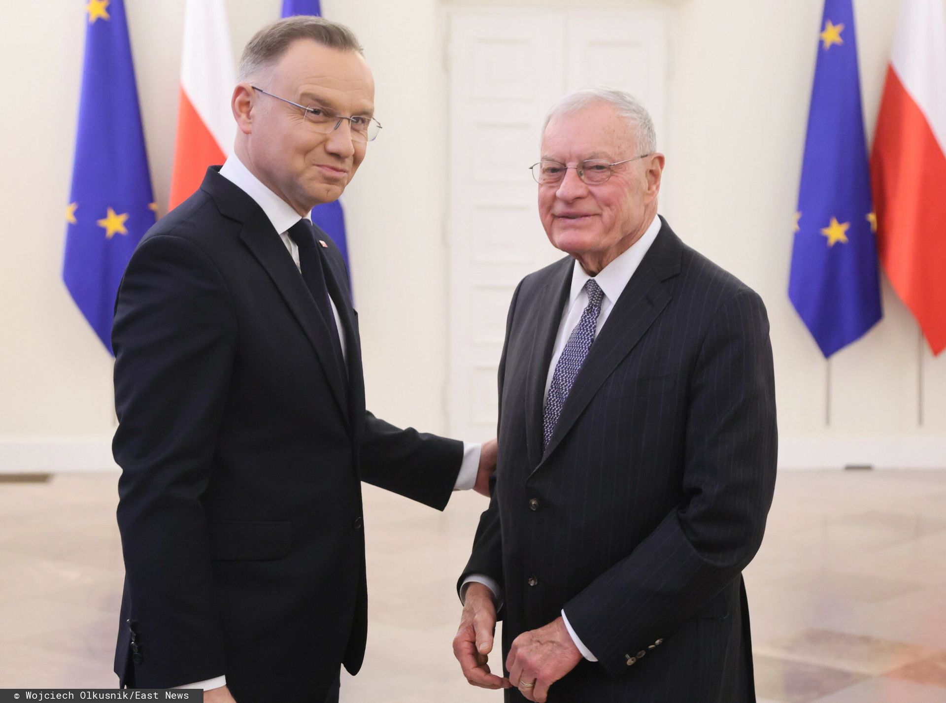 Człowiek Trumpa "postawił na nogi" obóz władzy. Niewygodny temat na koniec kampanii