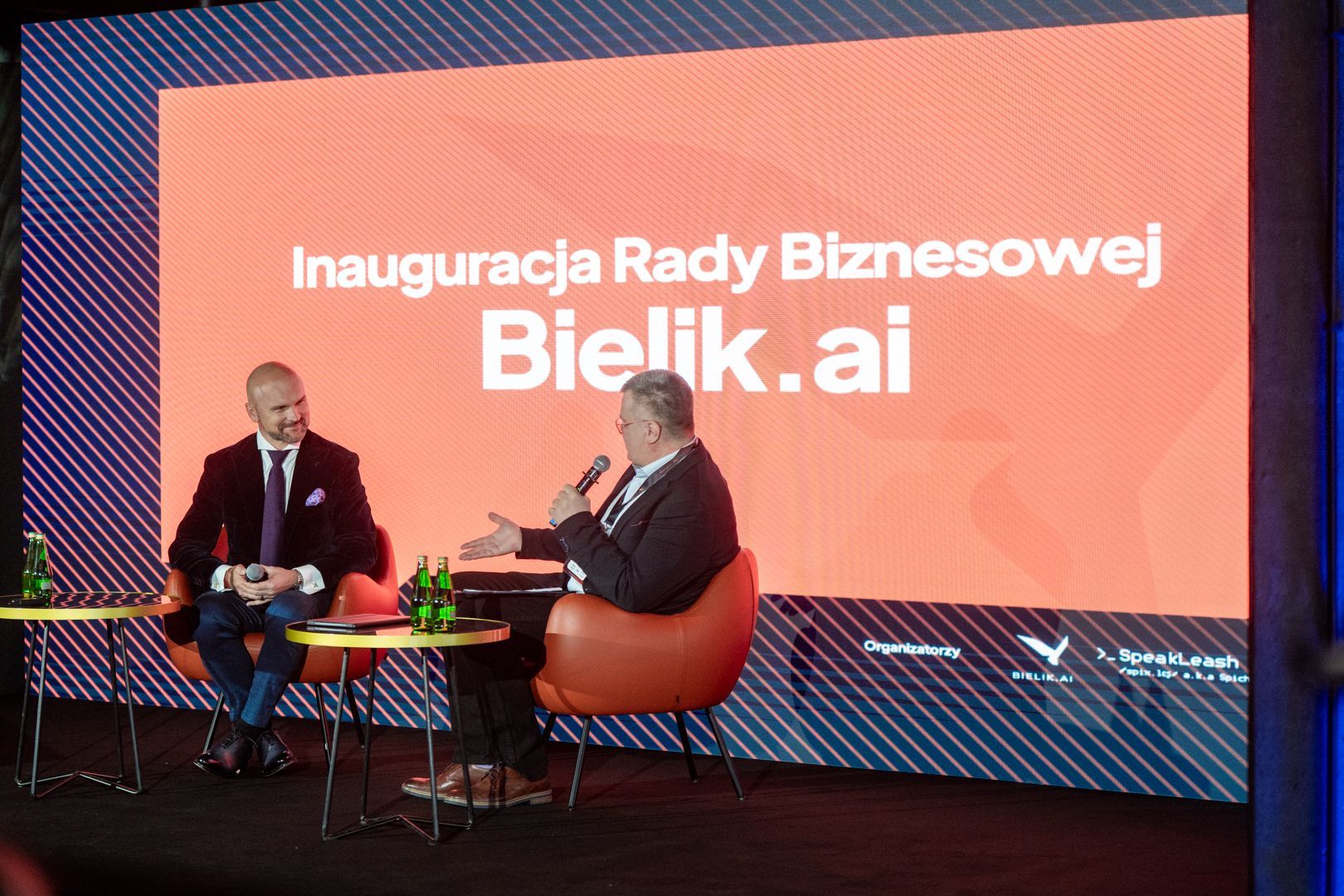 InPost mecenasem polskiej sztucznej inteligencji Bielik AI. Brzoska na czele Rady Biznesowej