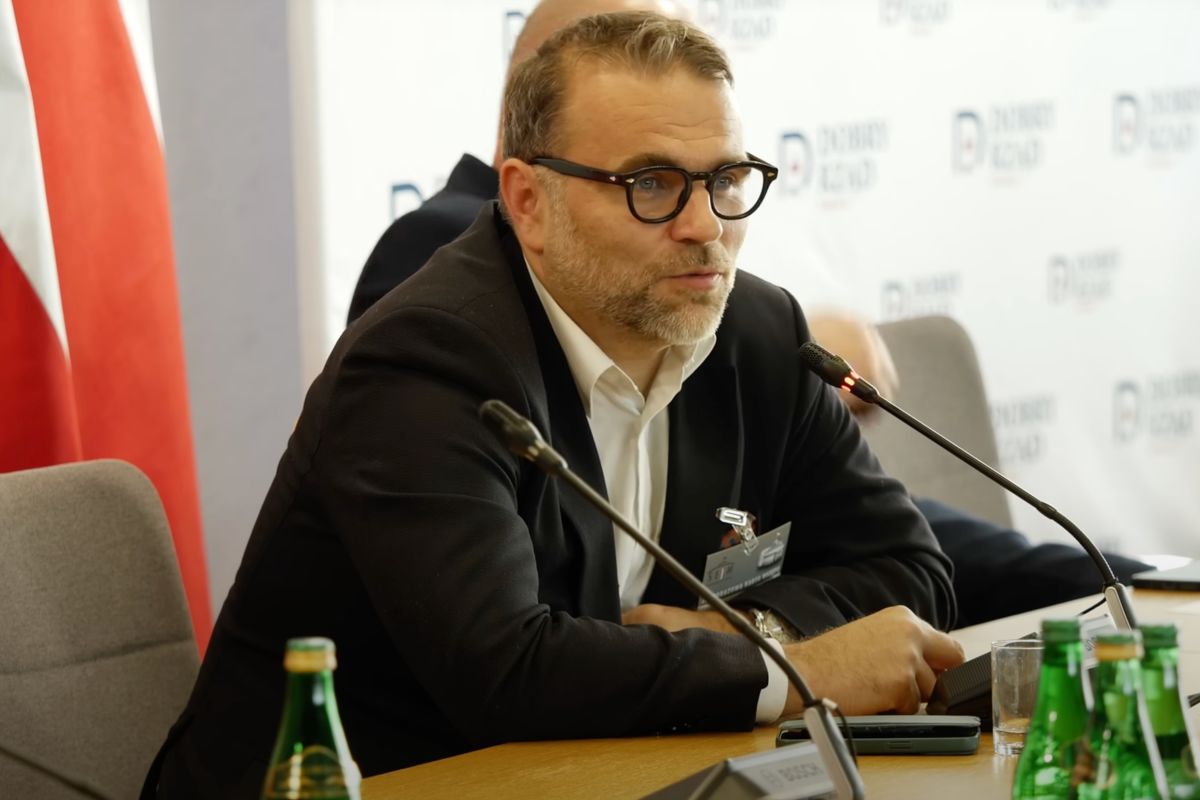 Zwrot ws. doktoratu Jacka Bartosiaka. Znamy szczegóły