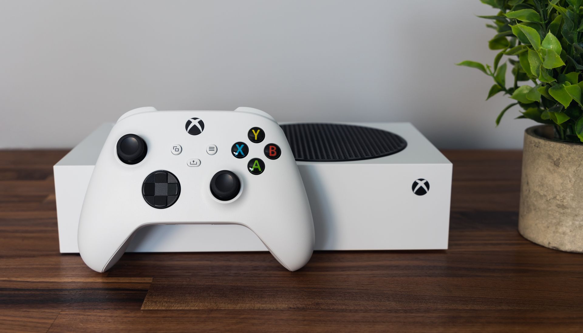 Microsoft wysyła nietypowe maile. Chce, żeby gracze oddali swoje Xboxy