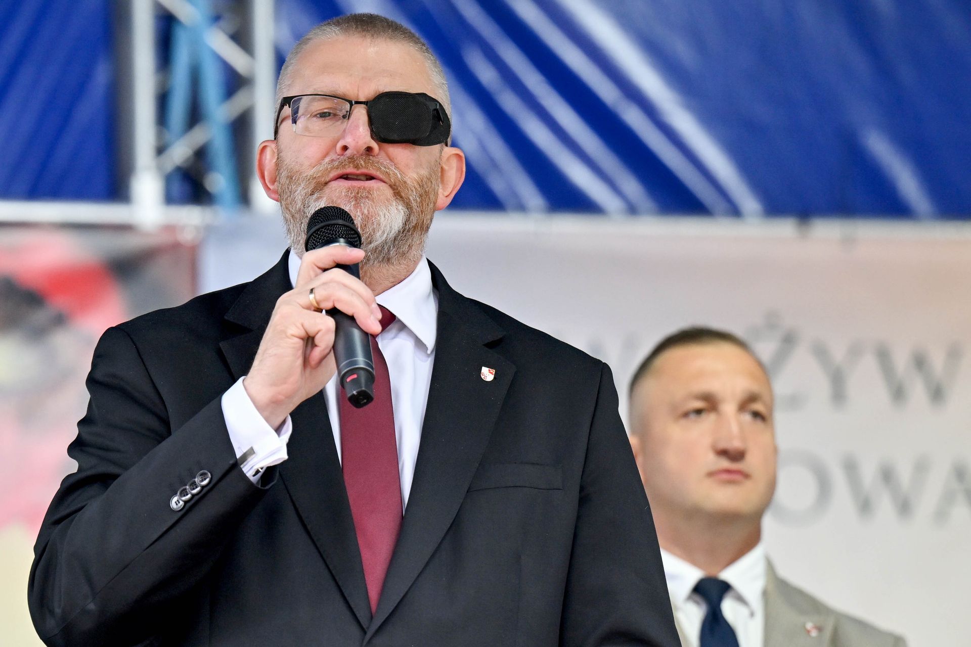 "Immunitet nie chroni kłamców". Żurek idzie po Brauna