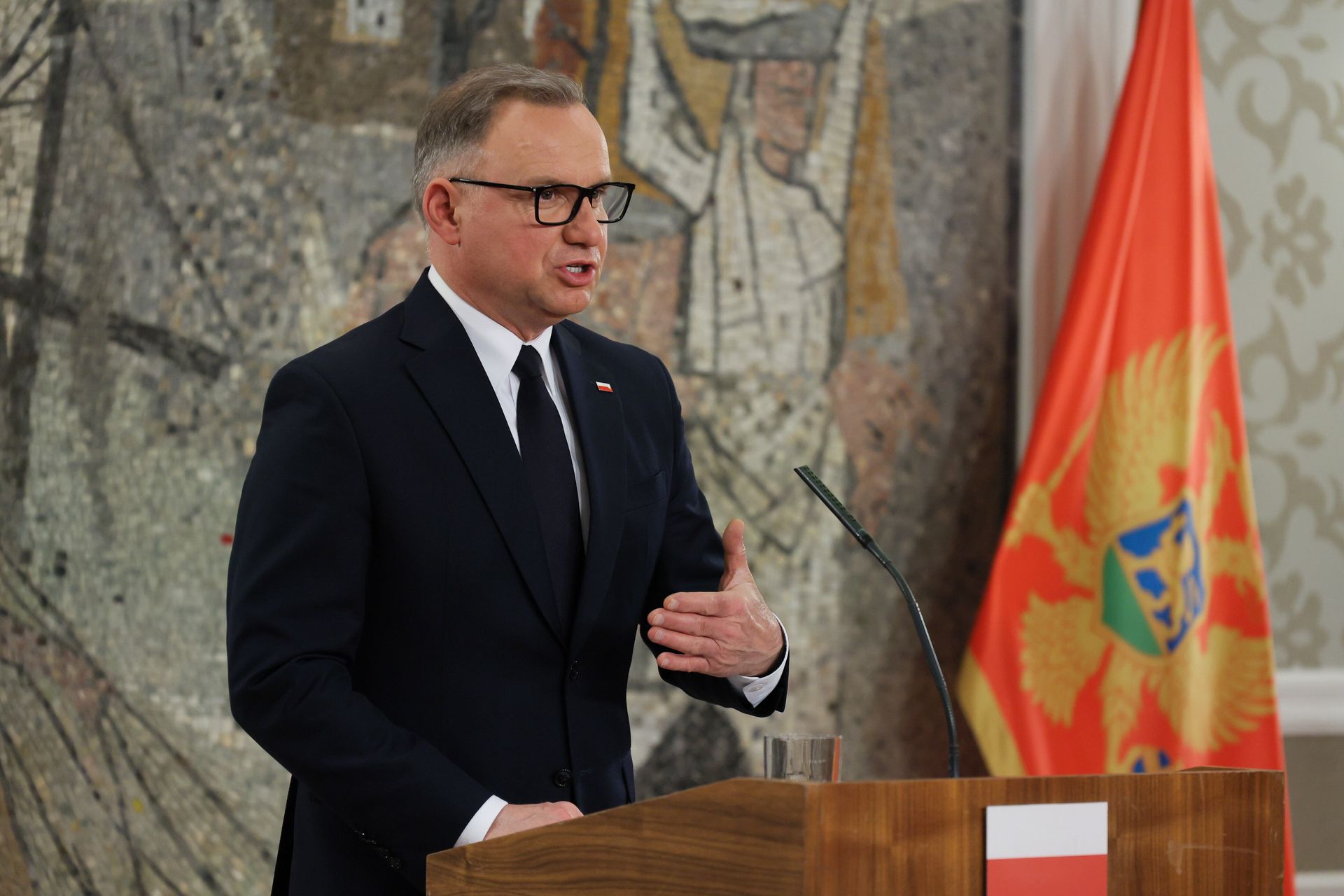 "Zakładamy, iż reakcja była konieczna". Duda komentuje atak USA na Iran