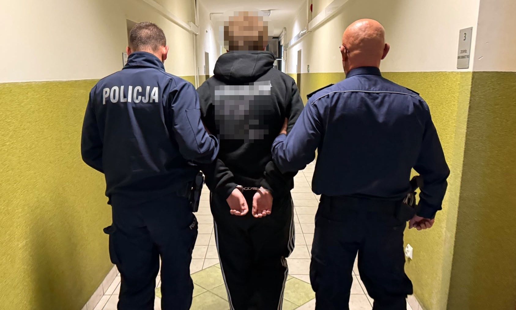 Groził innym, miał ostre narzędzie. 15-latek zatrzymany w Mszczonowie