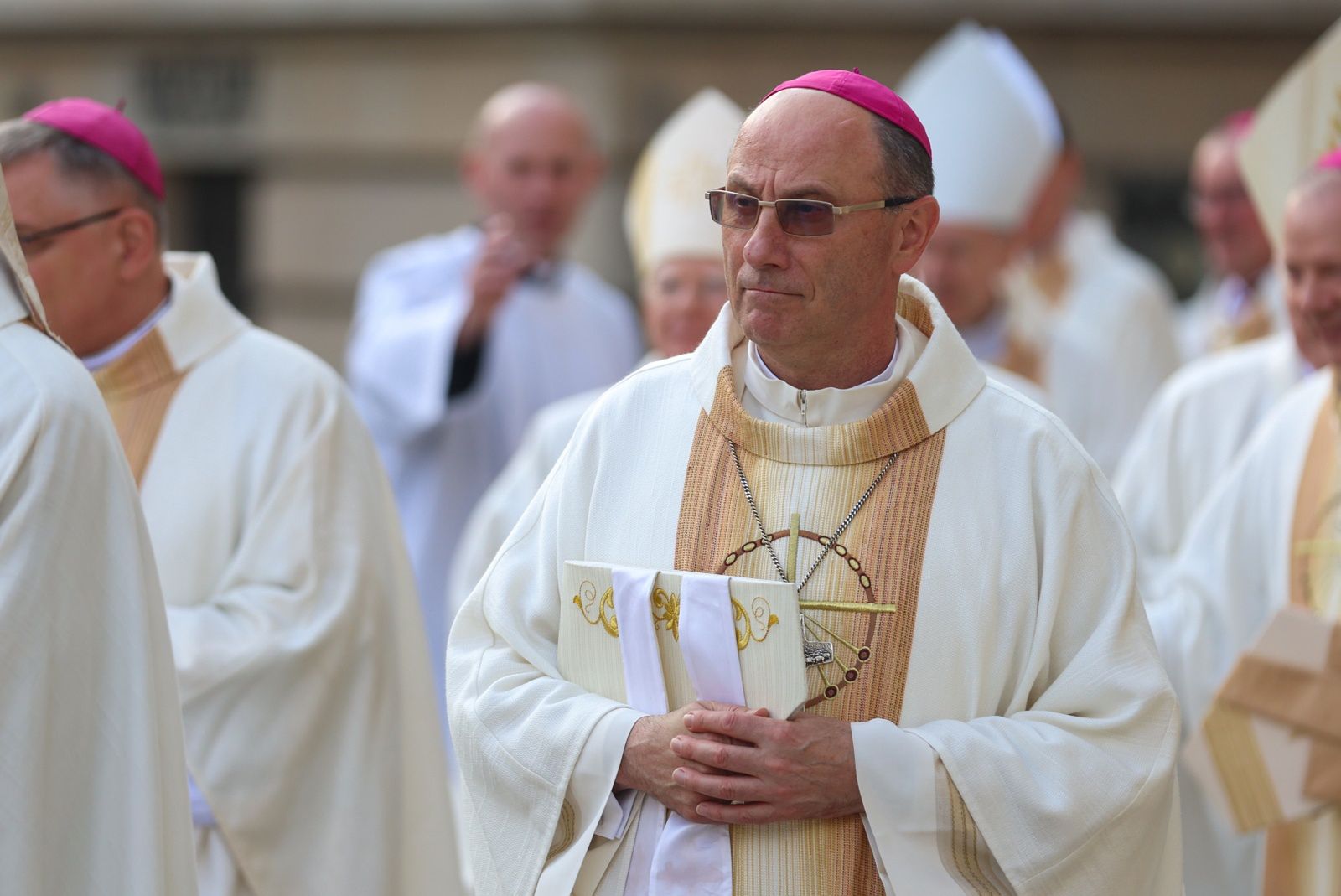 Co dalej z kościelną komisją ds. pedofilii? Decyzja KEP