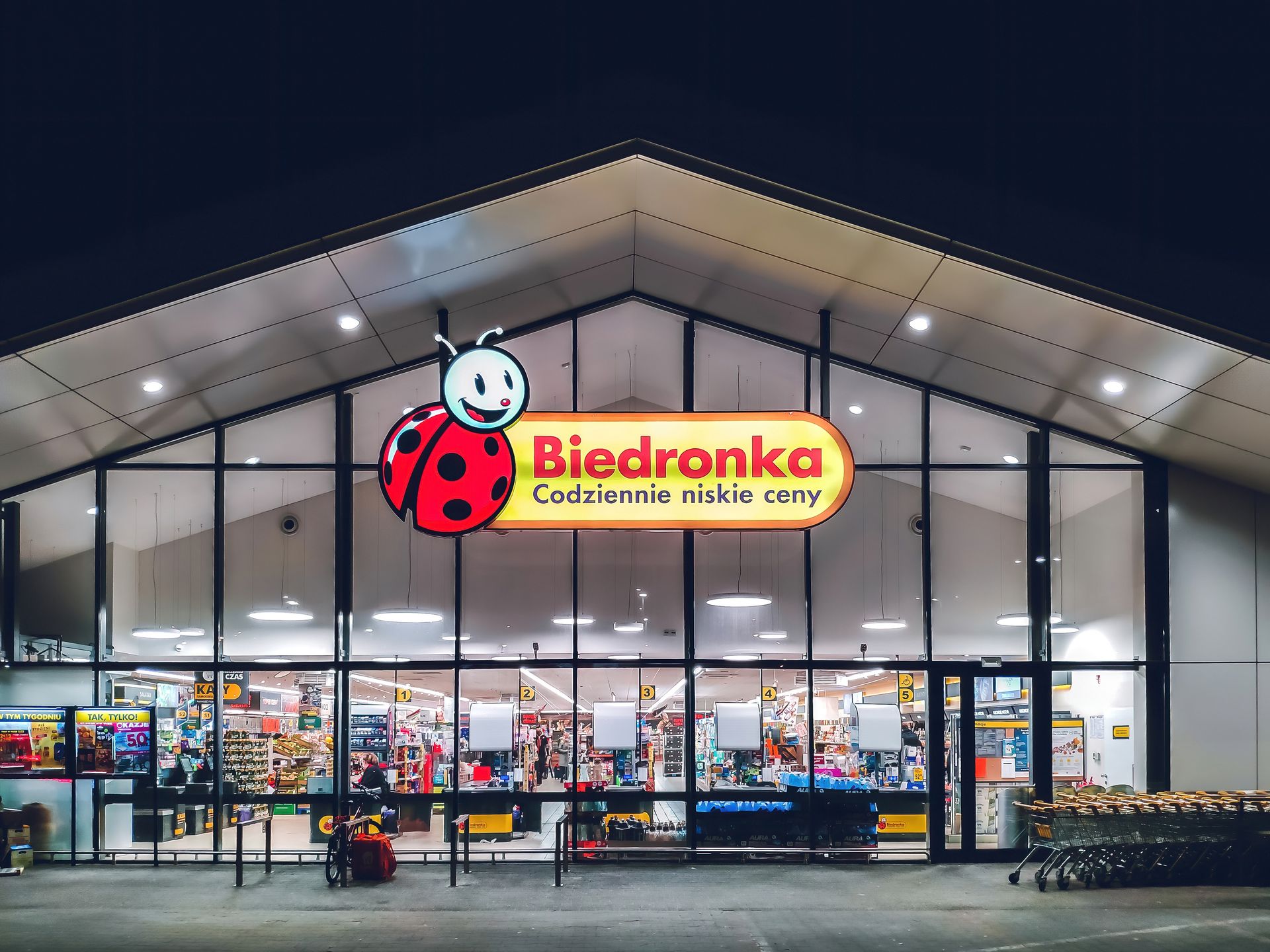 Biedronka szuka kasjerów. Będzie ich rekrutować w swoich sklepach