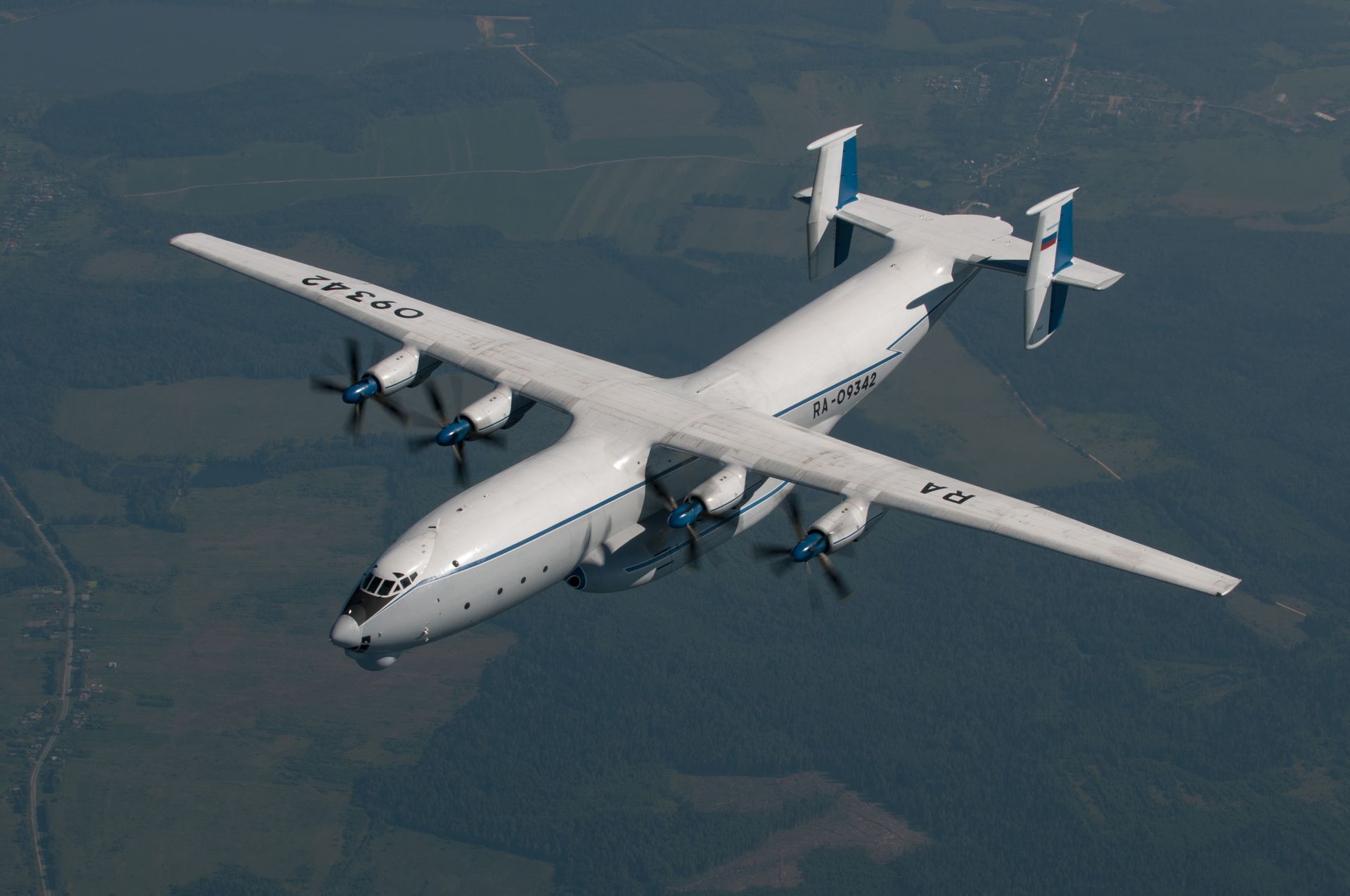 Rosyjski zakład tonie w długach. Problemy z remontami samolotów