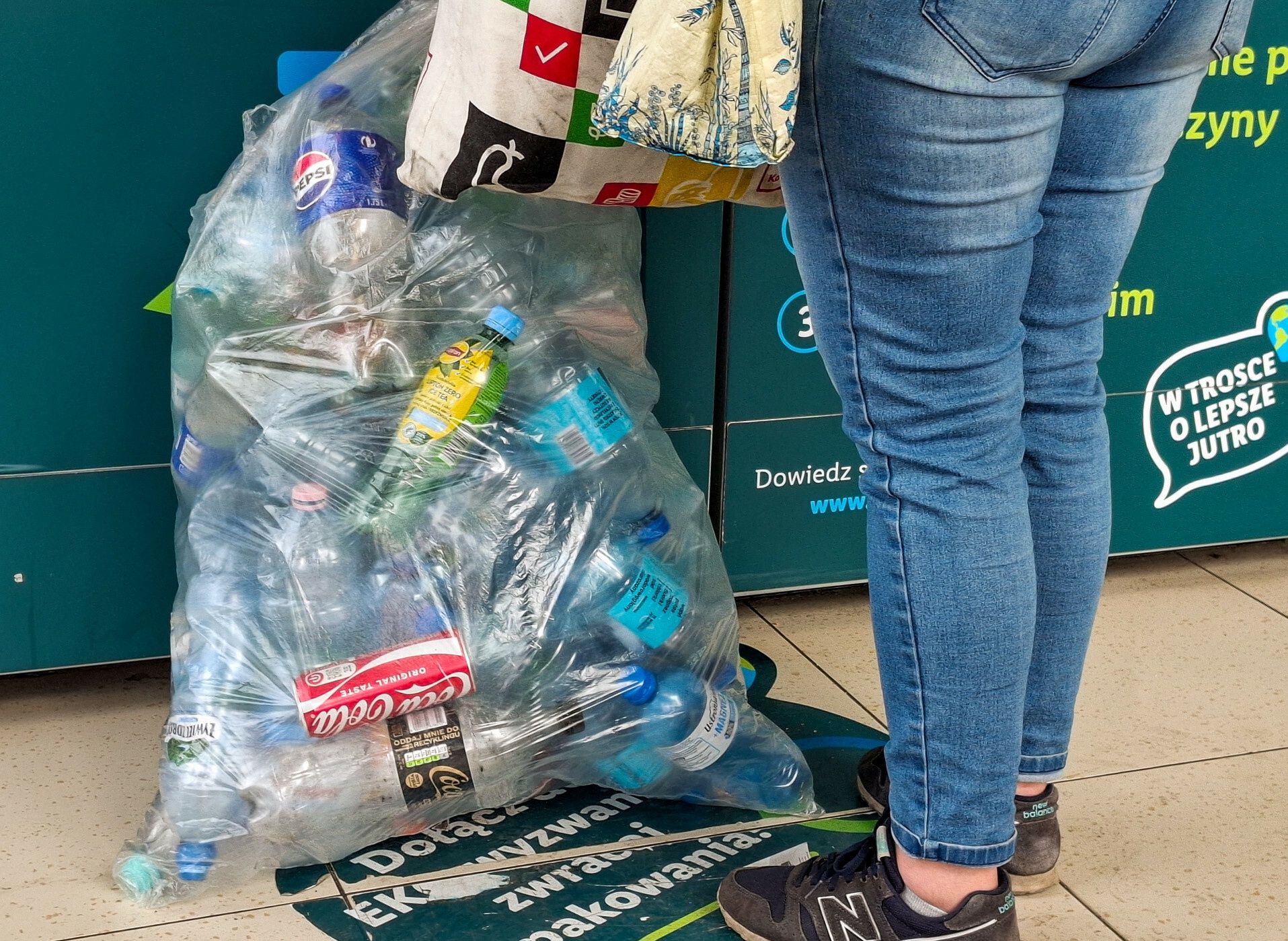 Dziesiątki milionów strat w systemie kaucyjnym. Kluczowa data to 31 grudnia