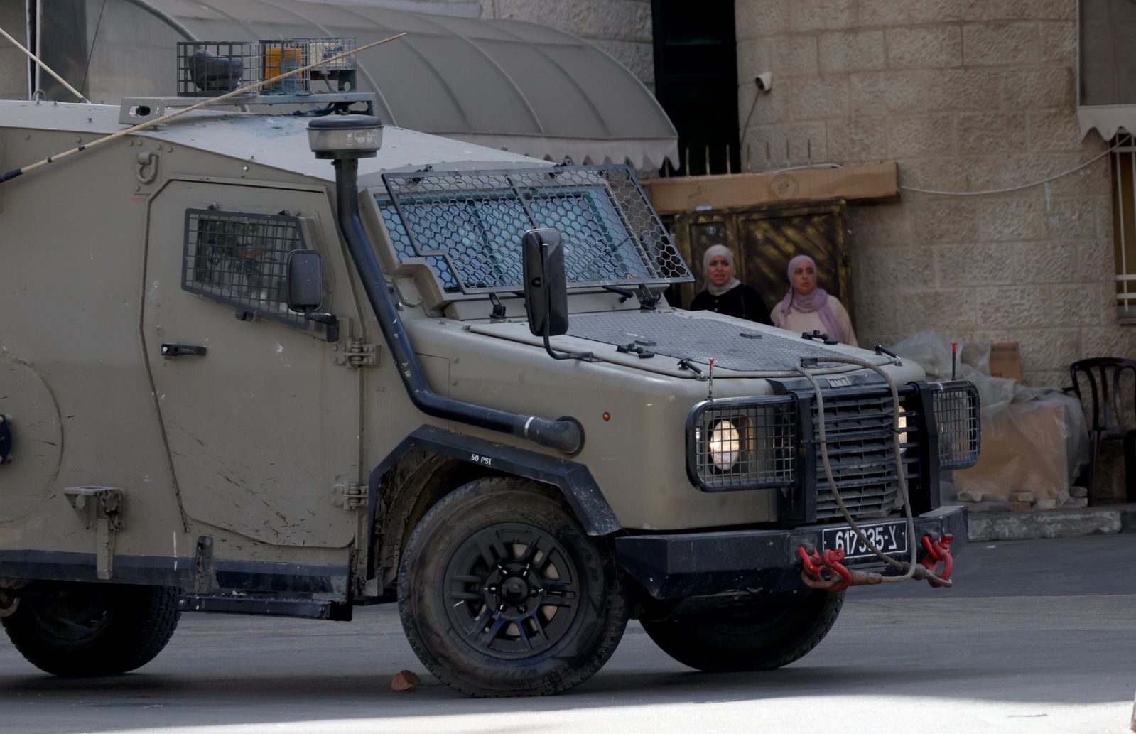 Były premier Izraela oskarża swój kraj. "To wojna zniszczenia"