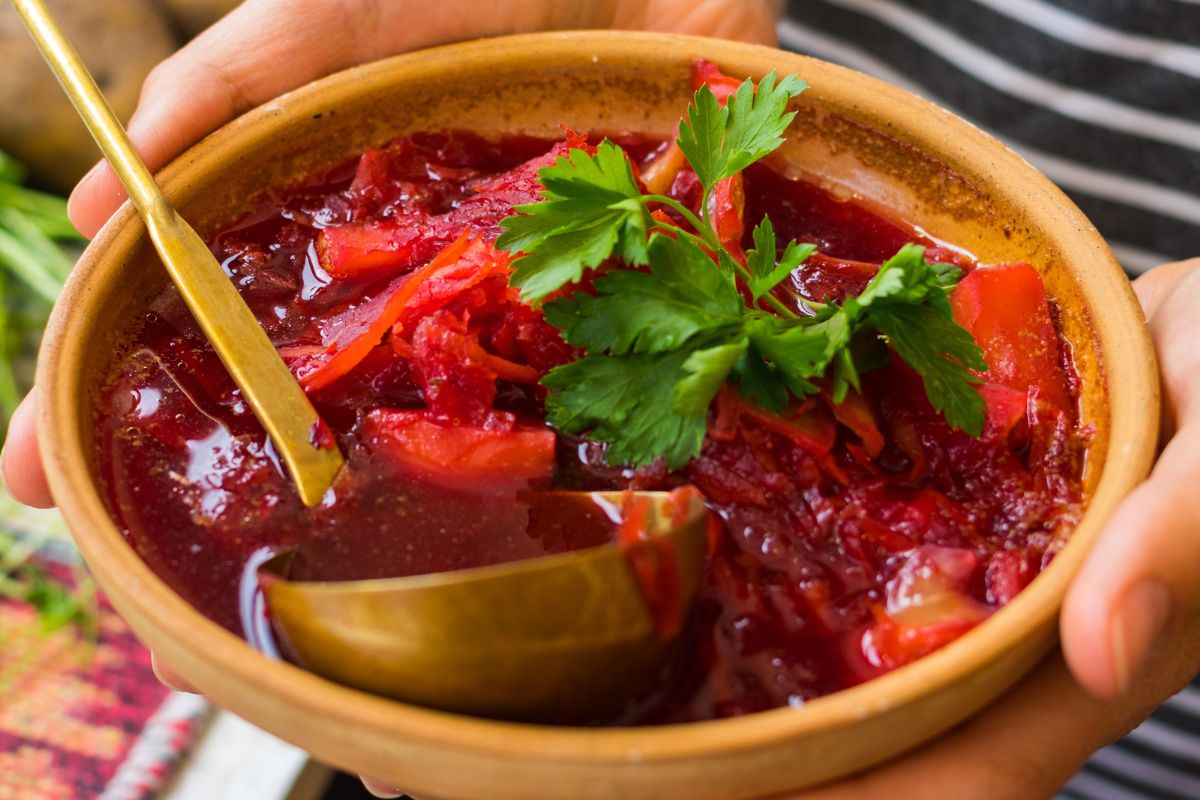 Zamiast zwykłego barszczu na Wigilię podaję taki. Dodatek na początku zaskoczył, ale wszyscy go pokochali