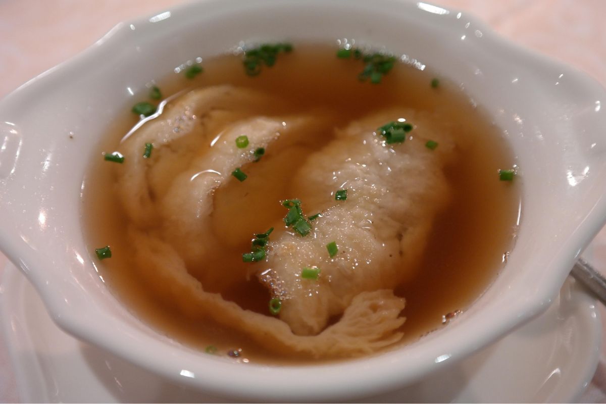 Dodaję zamiast makaronu. Po takim rosole drugie danie nie będzie potrzebne