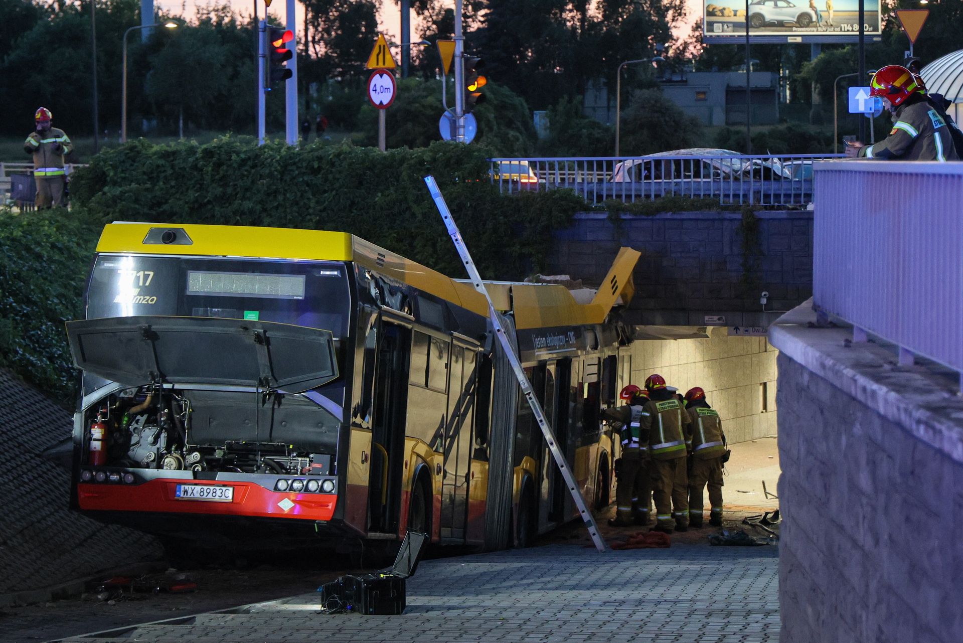 Szalona jazda autobusu 186. Pasażerowie o dziwnym zachowaniu kierowcy