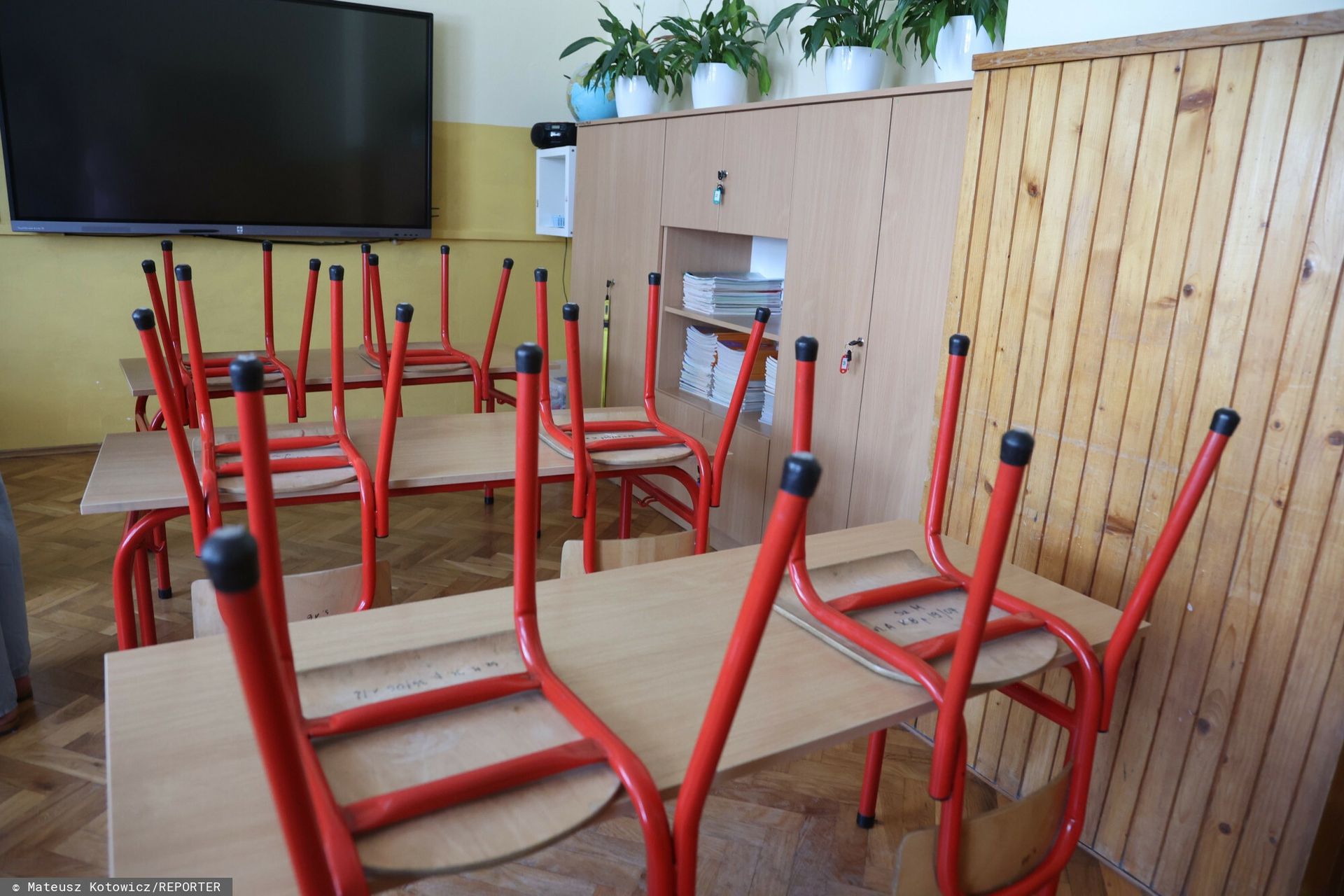 Nie przychodziła do pracy od 17 lat. Brała pełną pensję. Tysiące euro