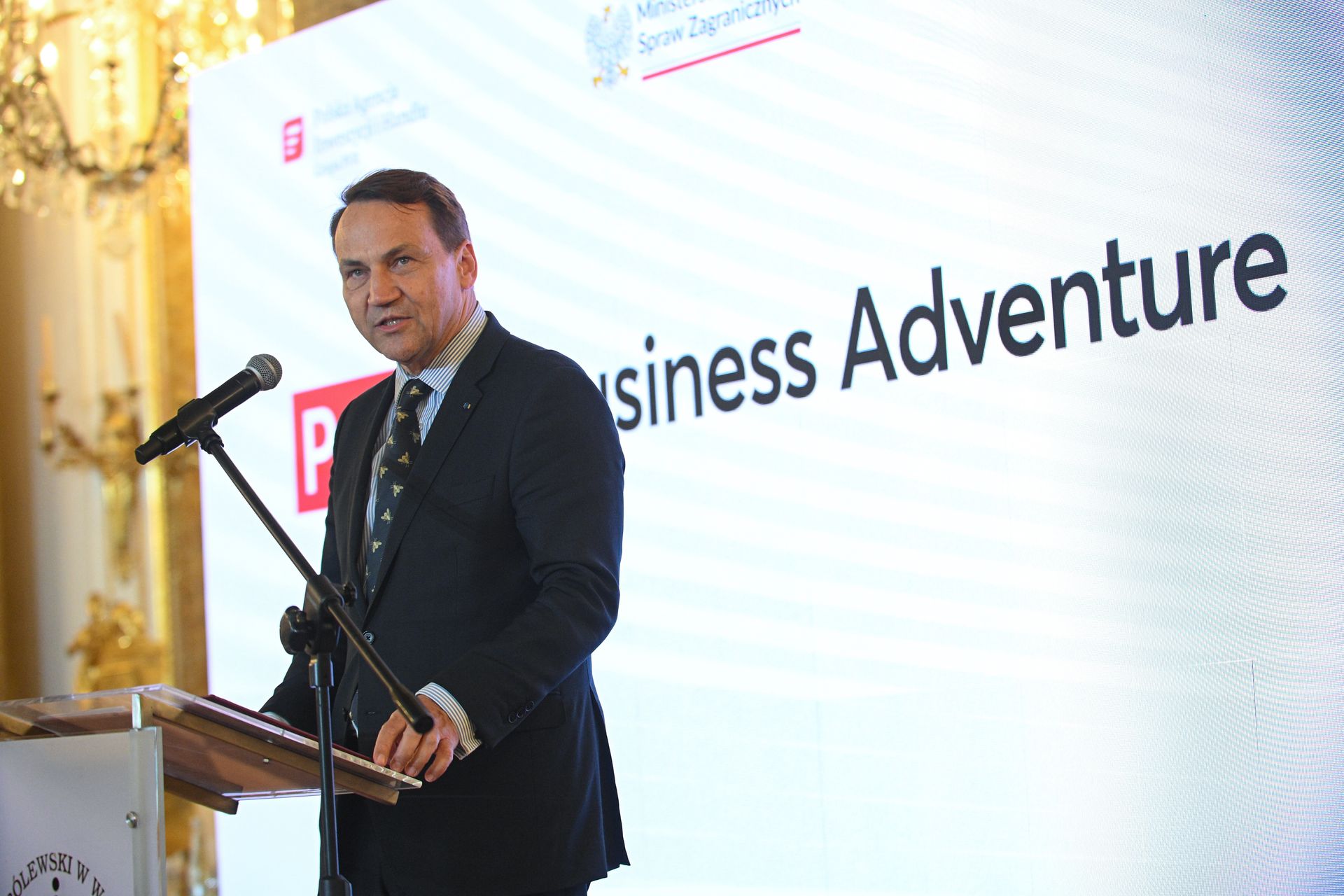 Polacy zatrzymani w Izraelu. Sikorski poinformował, co dalej