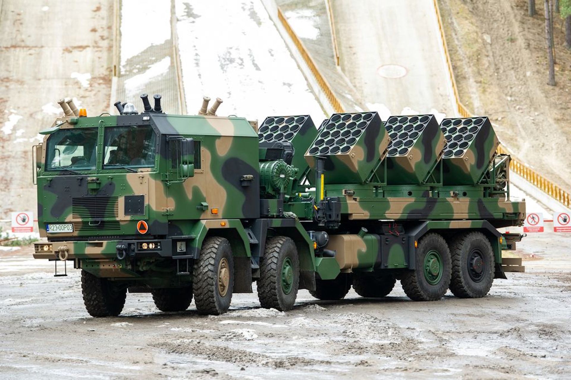 Umowa na pojazdy Baobab-G. Będą zbudowane na podwoziu Kraba