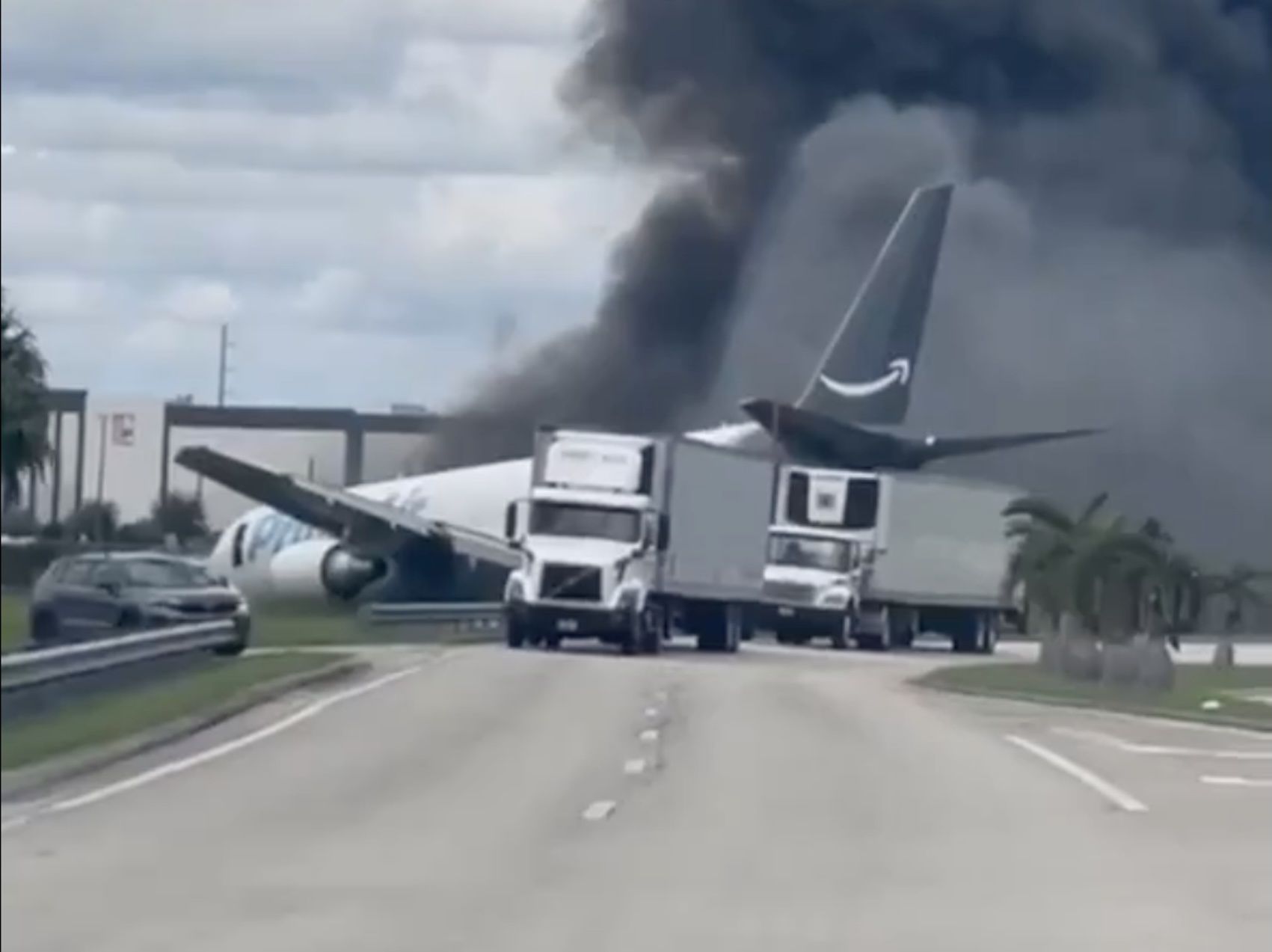 Samolot Amazonu wypadł z pasa. Lotnisko w Miami wstrzymało ruch