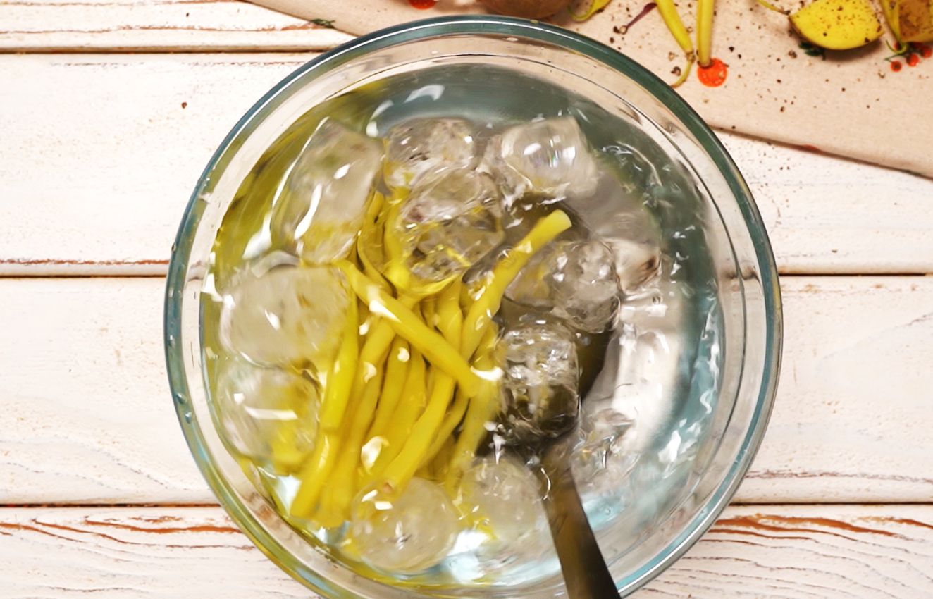 Sprytny sposób na fasolkę szparagową. Zajmuje tylko kilka minut