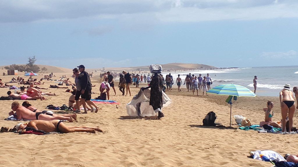 Nagabują turystów na plażach. Kto się skusi, może zapłacić gigantyczny mandat