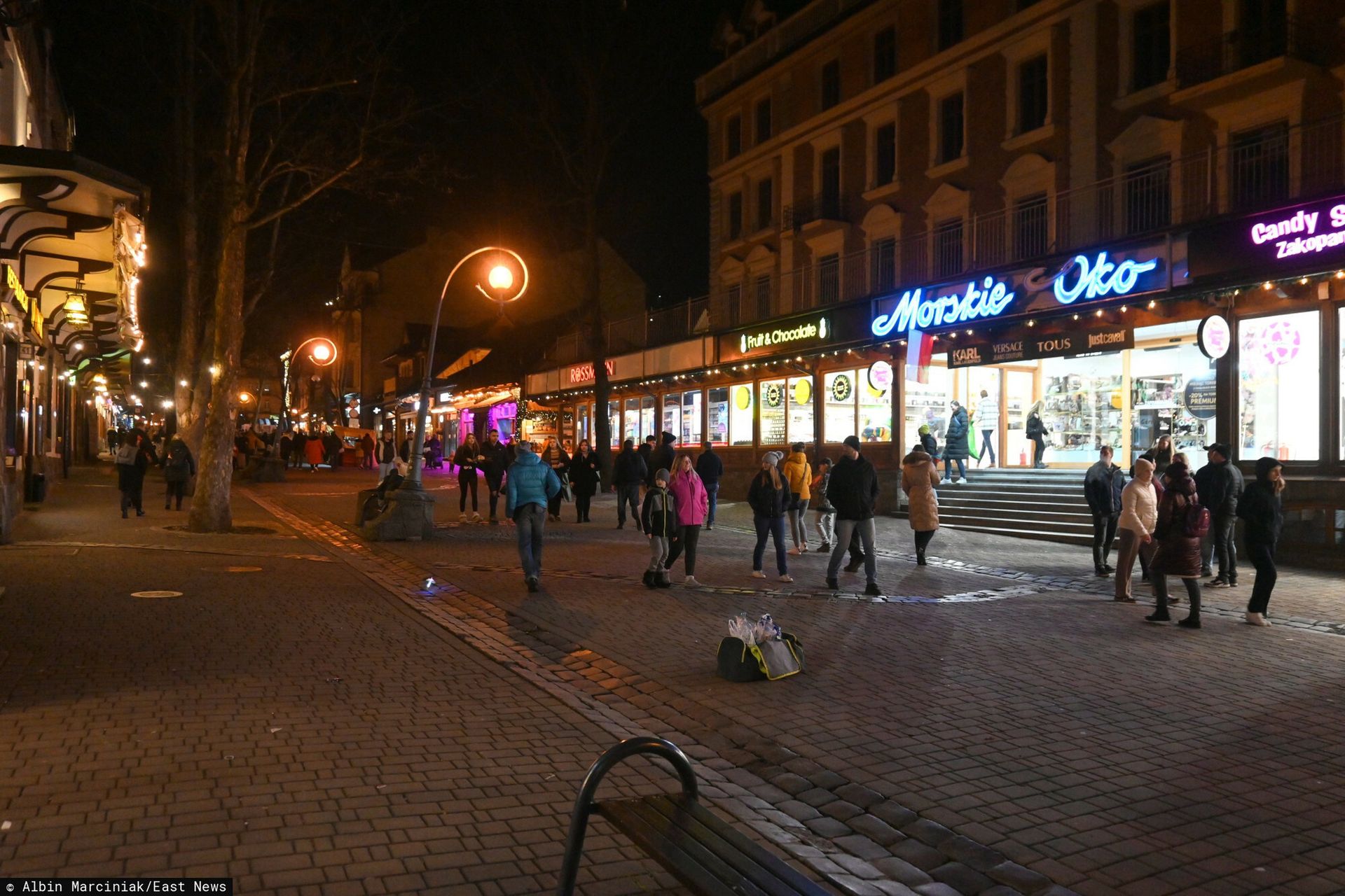 Film dla dorosłych nagrany na Krupówkach. Pytania o reakcję policji