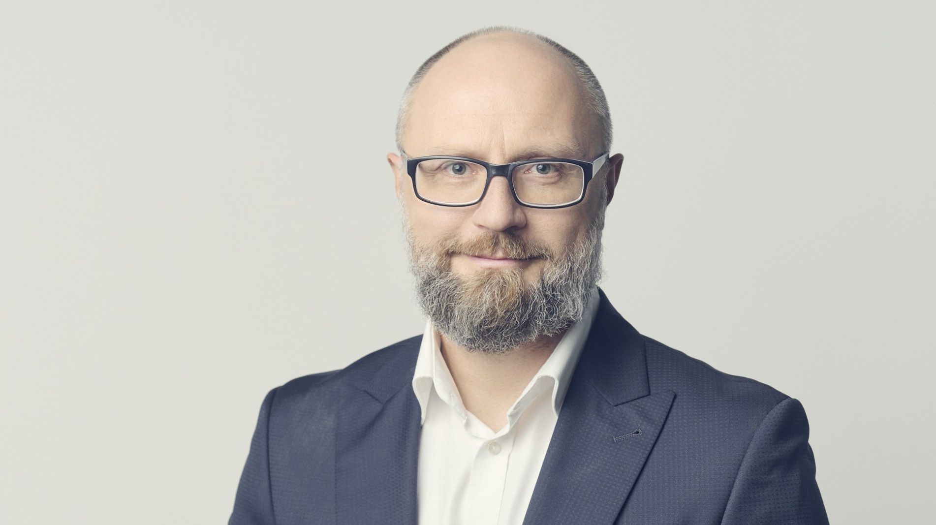 Nowy szef biura komunikacji Emitela. Jego poprzedniczka przeszła do UKE