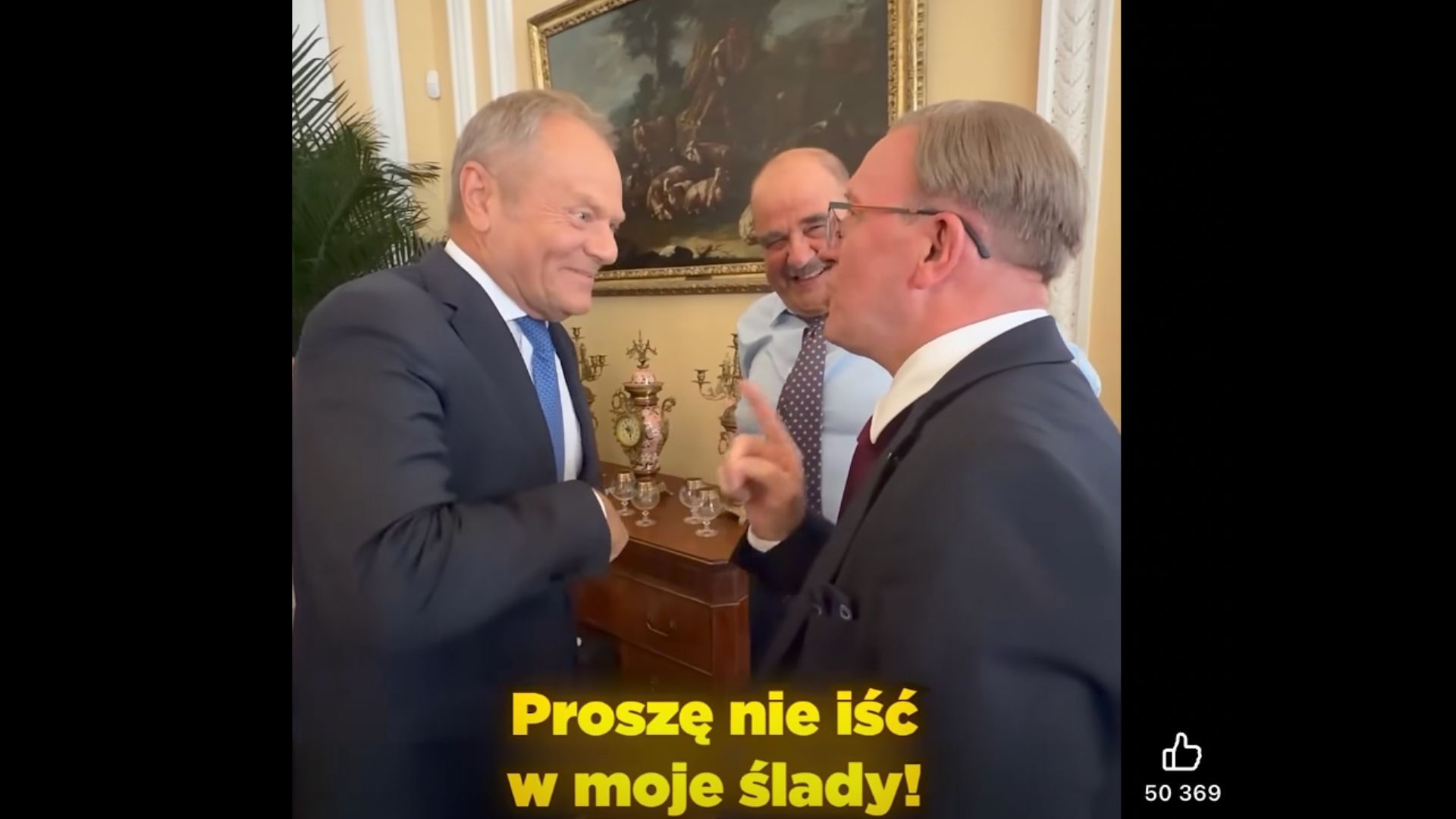 Premier na planie "Rancza". Ocieplanie wizerunku czy odwracanie uwagi?