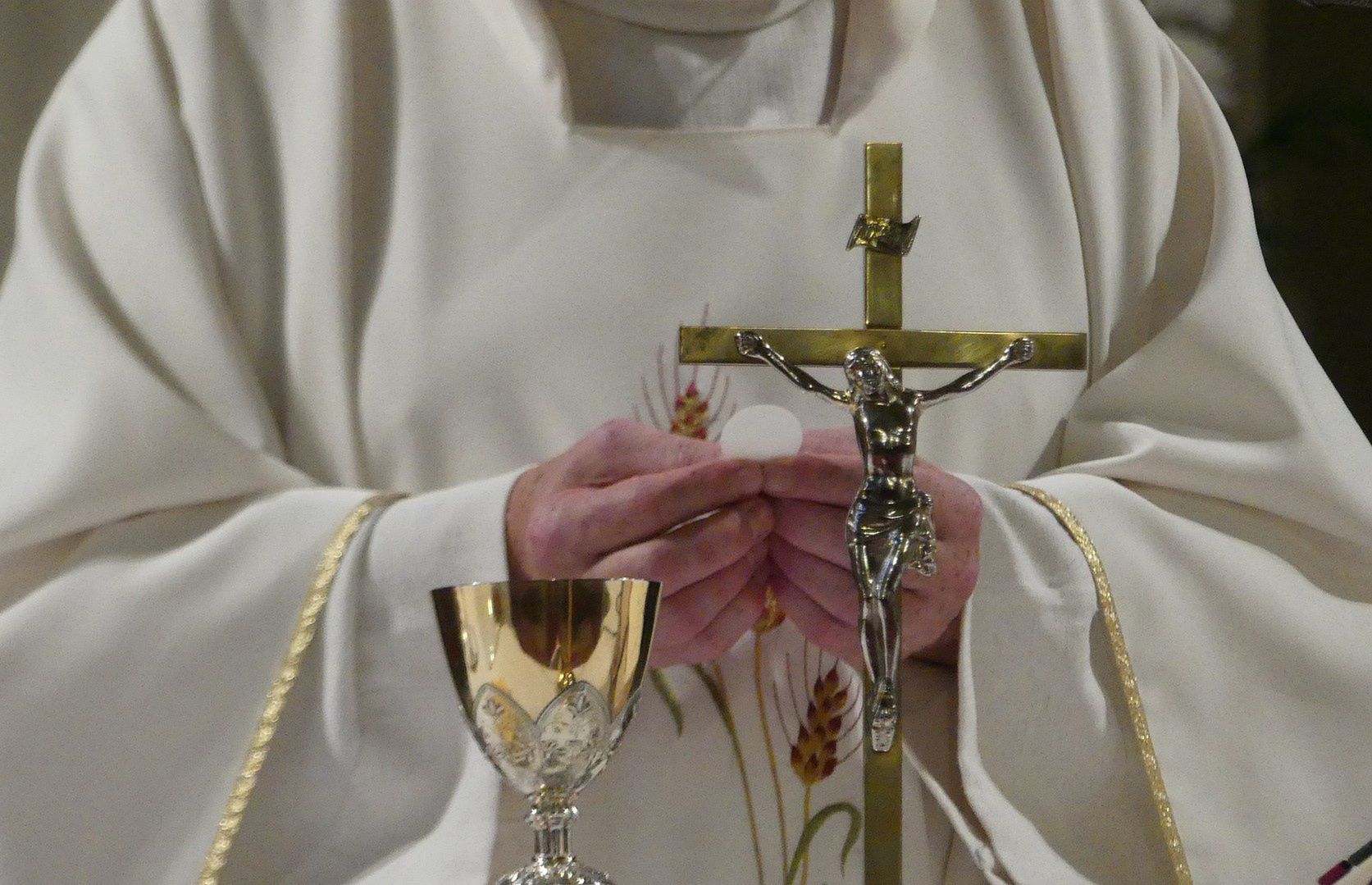 Polował na chłopców. Ujawniają kulisy sprawy księdza Pawła Kani