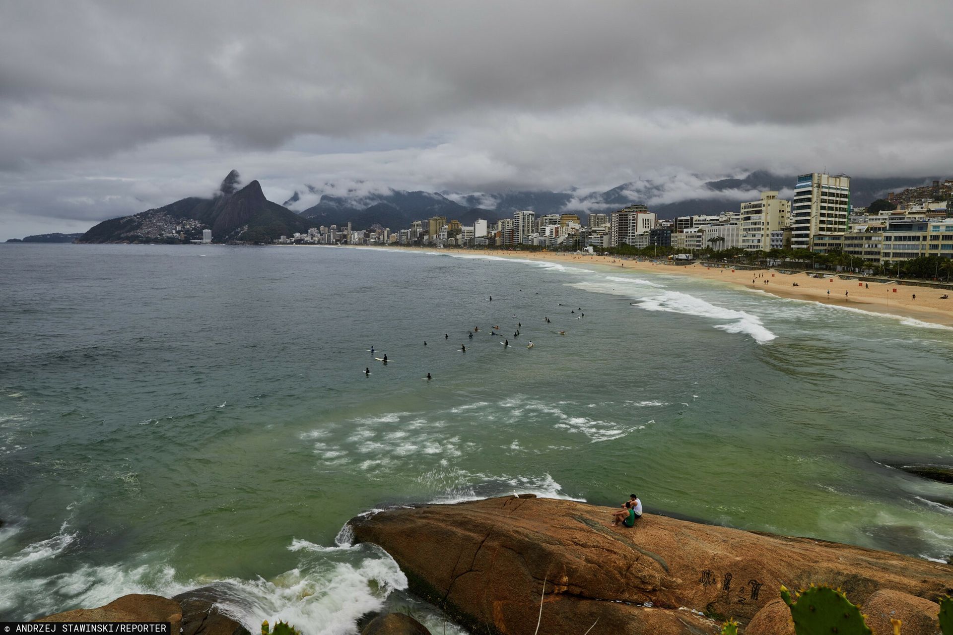 Szokujący bilans interwencji na plaży w Rio de Janeiro. Służby podały dane