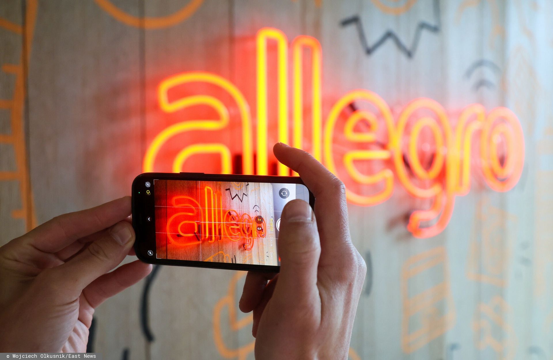 Zmiany w Allegro. Pracownicy rozczarowani. Rzecznik wyjaśnia