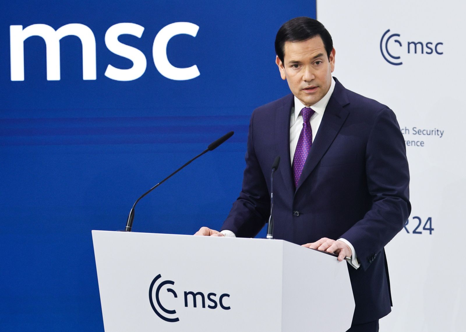 USA do Europy. "Koniec kontrolowanego upadku Zachodu"