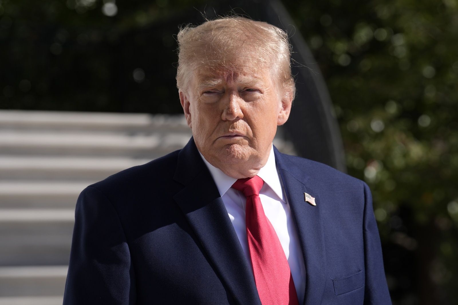 Trump grzmi na wiecu. Nazwał kandydata Demokratów "dżihadystą"