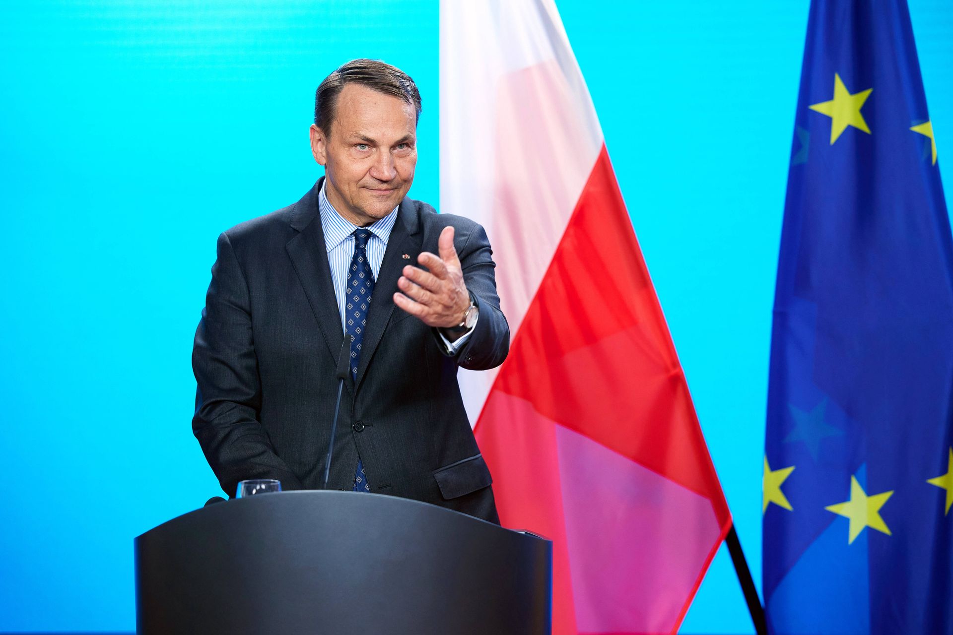 Na to pytanie Marko nie odpowiedział. "Nie wypada mi"