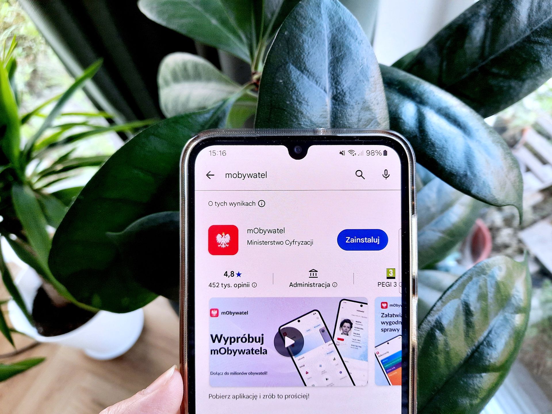 Zaświadczenie o niekaralności w mObywatelu? realizowane są rozmowy w resortach
