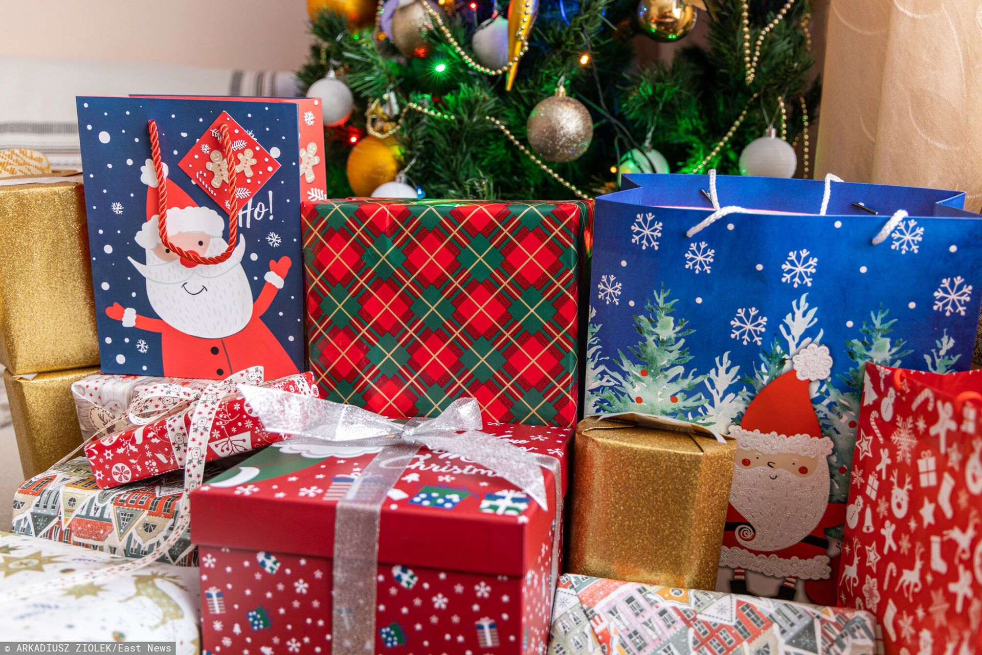 Świąteczne wydatki smerfów. Jak dużo przeznaczają na prezenty?