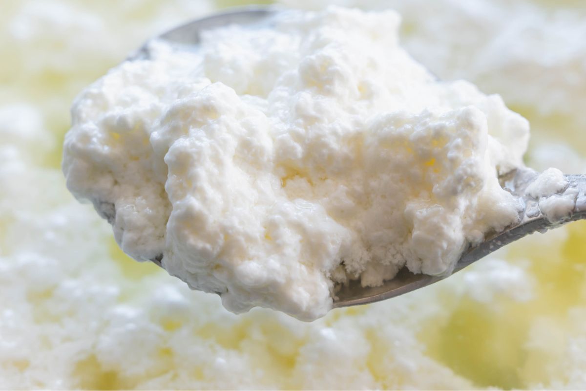 Nie kupuj drogich batonów proteinowych, by podbić białko. Ten produkt kosztuje grosze